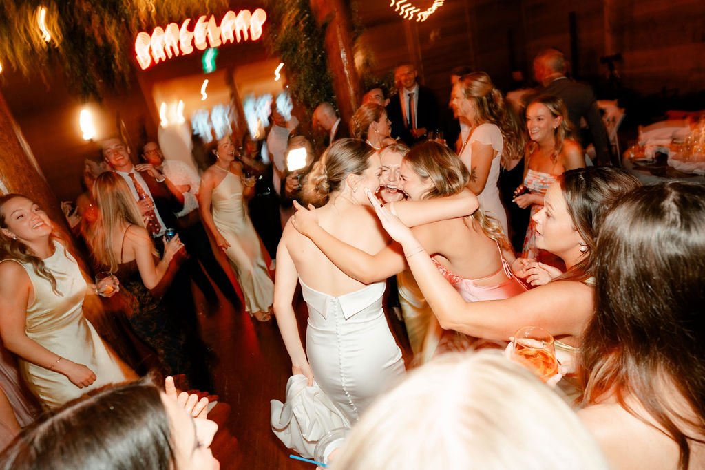 clear-lake-wedding-danceland-wedding-clear-lake-wedding-photographer-manitoba-wedding-photographer-filmed-by-silas-weddings-june-wedding-lakeside-wedding