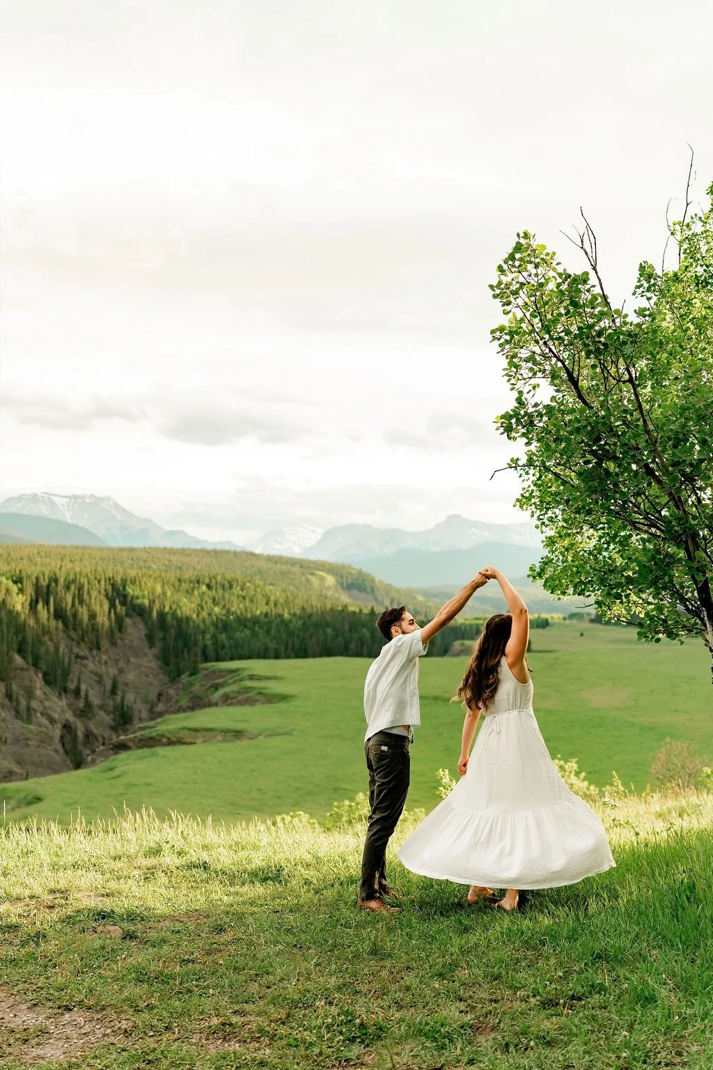 calgary-wedding-photographer-calgary-wedding-videographer-banff-wedding-photographer-canmore-wedding-photographer-cochrane-wedding-photographer-canadian-rockies-wedding-photography-alberta-wedding-photographer-wedding-photography-and-videography