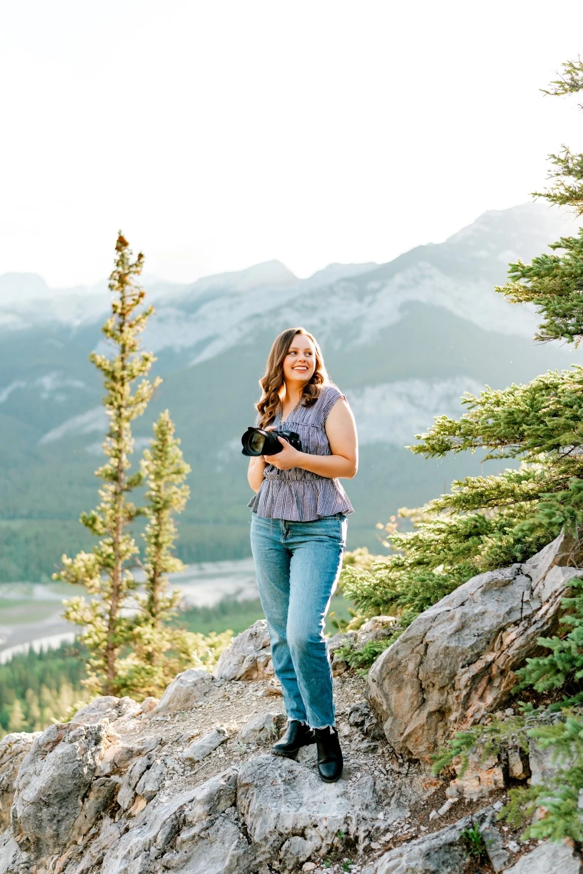 filmed-by-silas-weddings-silas-and-britney-husband-and-wife-wedding-photography-team-cochrane-wedding-photographer-calgary-wedding-photographers-alberta-wedding-photographer