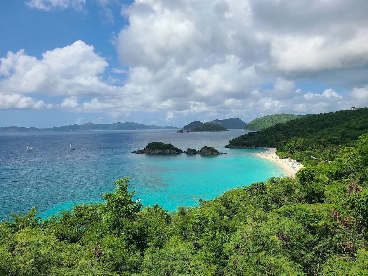 Tropical beach with turquoise water, Trunk Bay, St John USVI