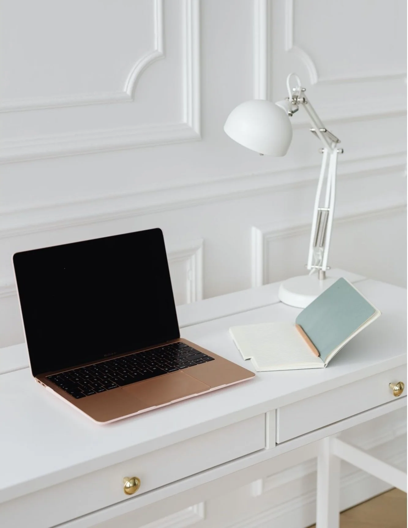 Remote Personal Executive Assistant managing executive operations