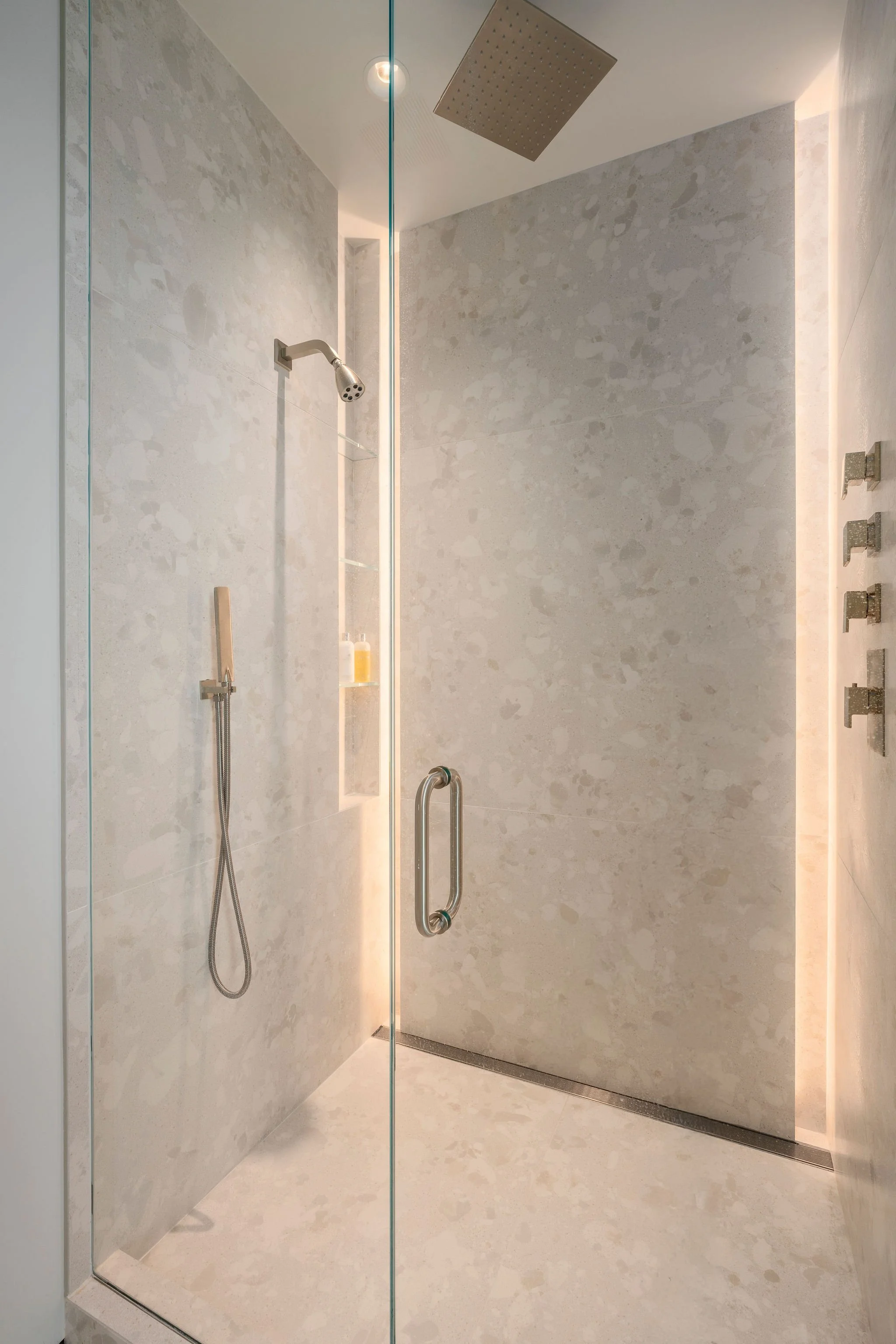 Guest Shower
