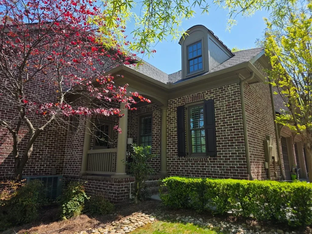 Freedom Gutters provides professional gutter services throughout Middle Tennessee, including seamless gutter installation, gutter replacement, gutter repair, gutter guards, gutter protection, downspout installation, and residential gutter solutions. 