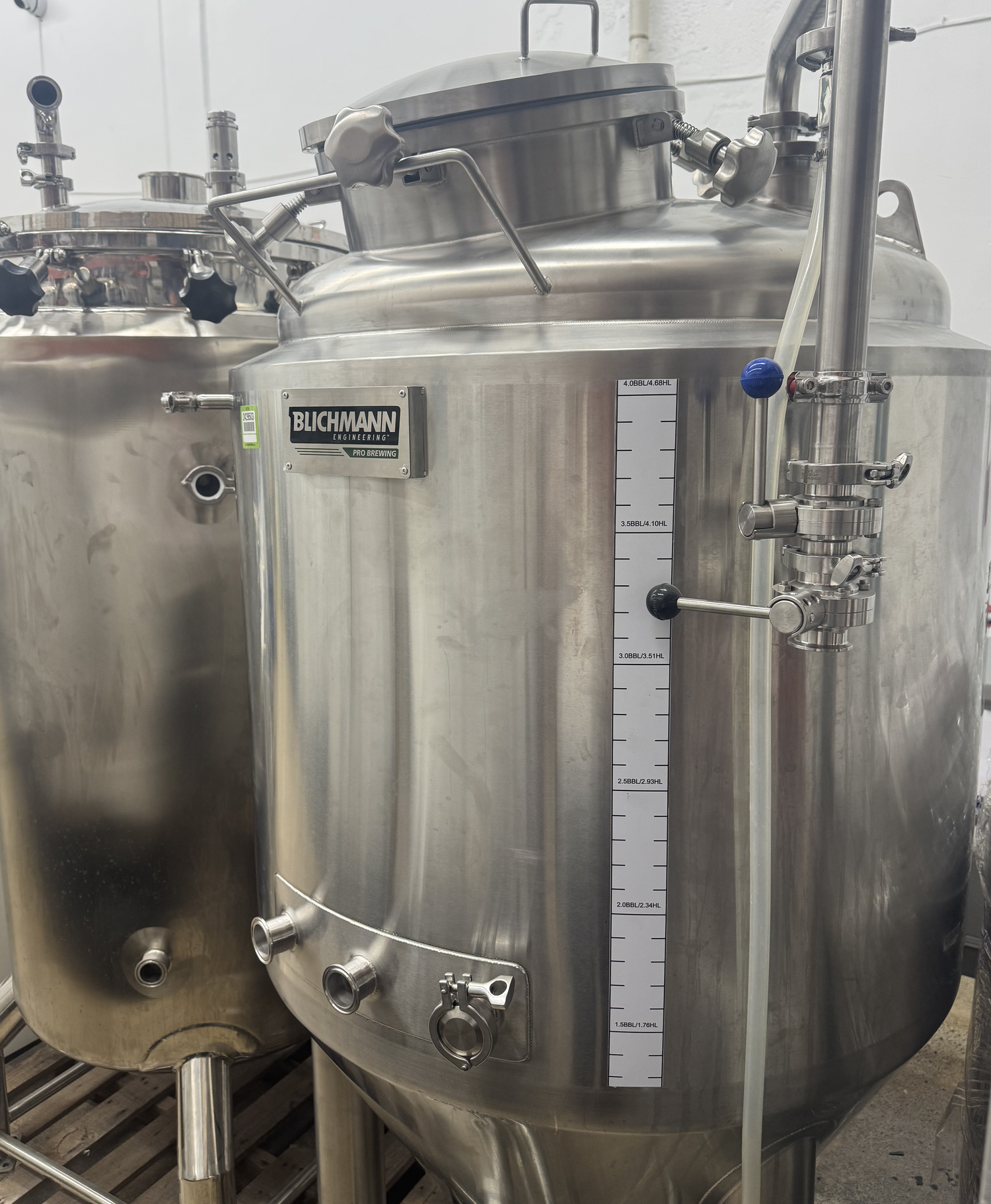Stainless steel beverage tanks