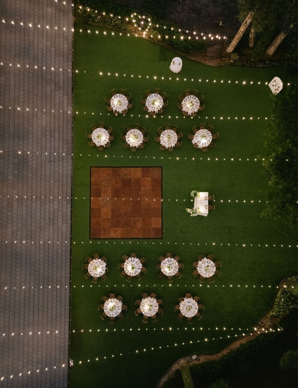 SydneyRaeMedia_SarahandJacob_Drone-38 (1).jpg