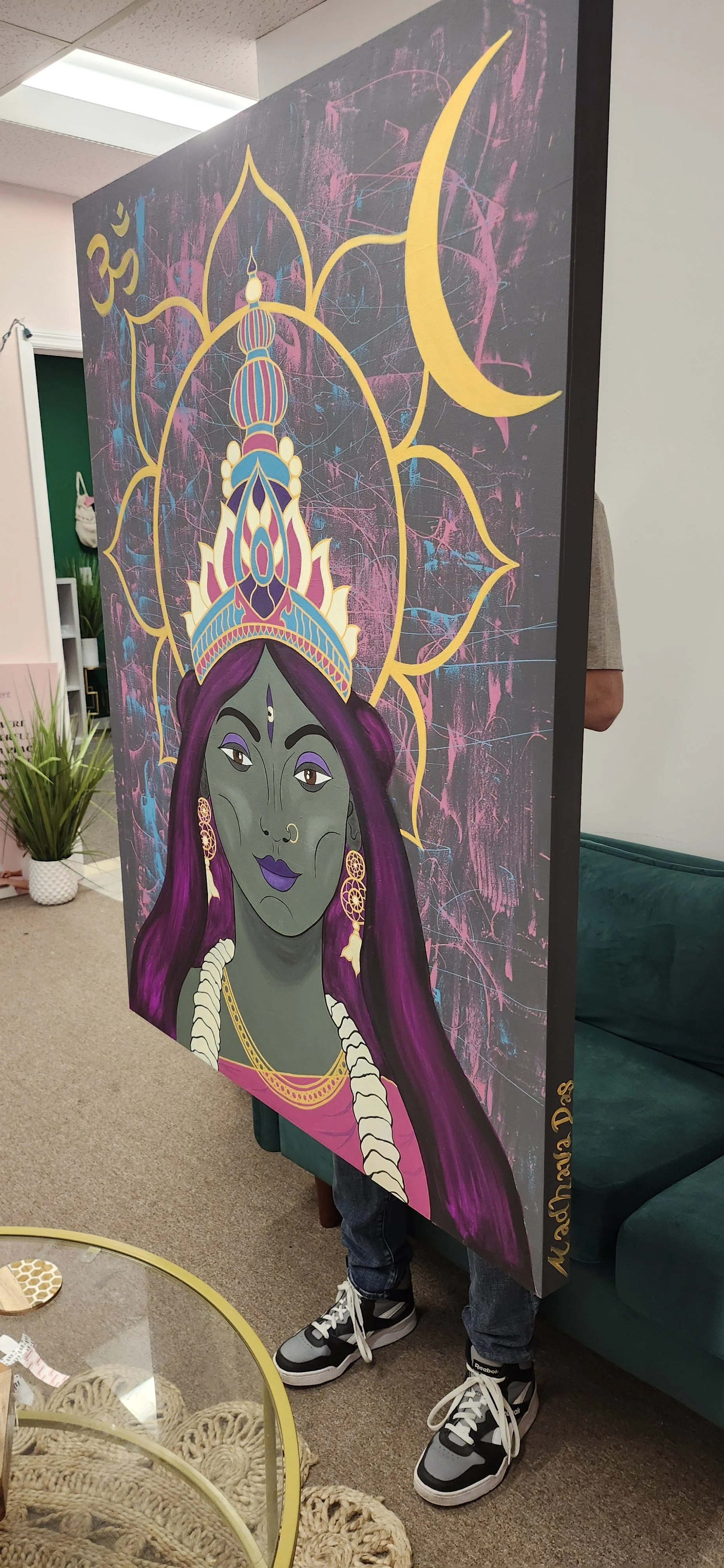 Shyamala_Matangi_R_Edge.jpg