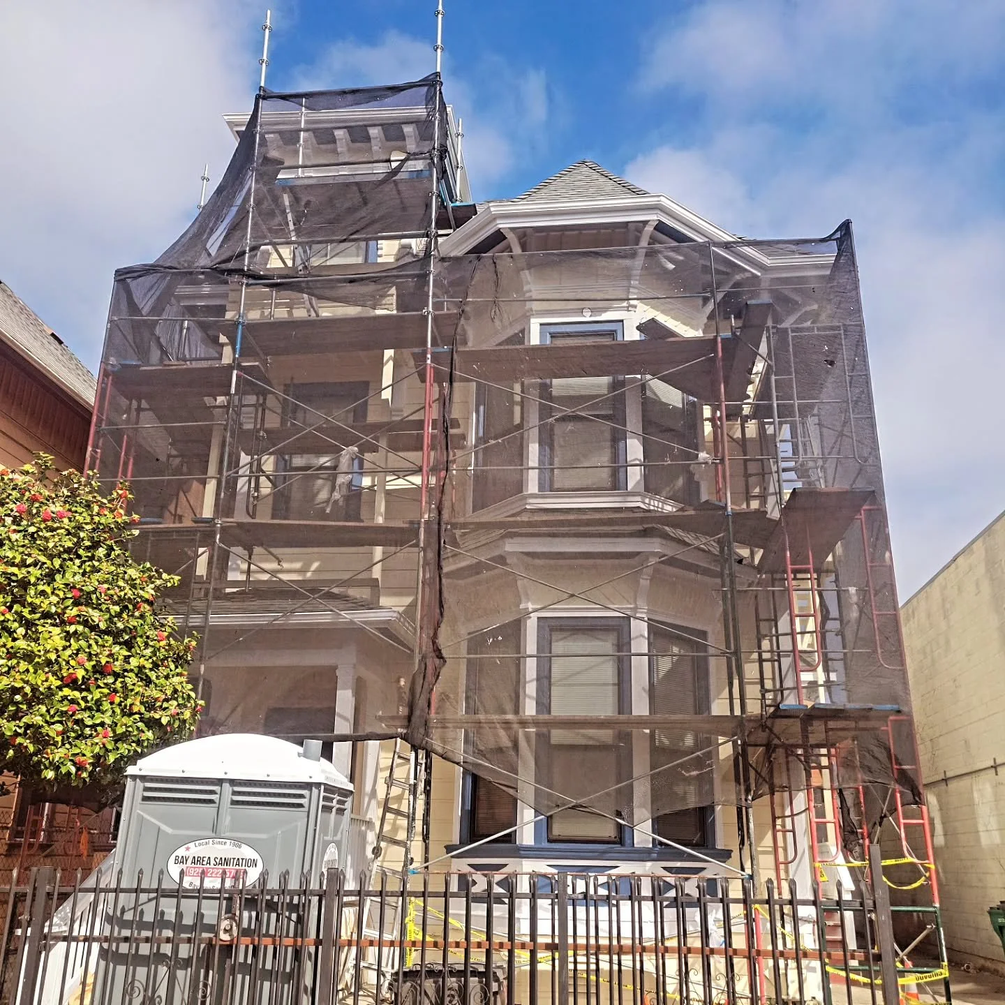 Ol Victorian in Oakland China Town