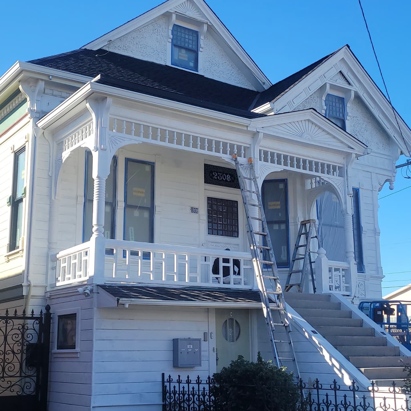 Love working on Victorian homes! #dlcpainting