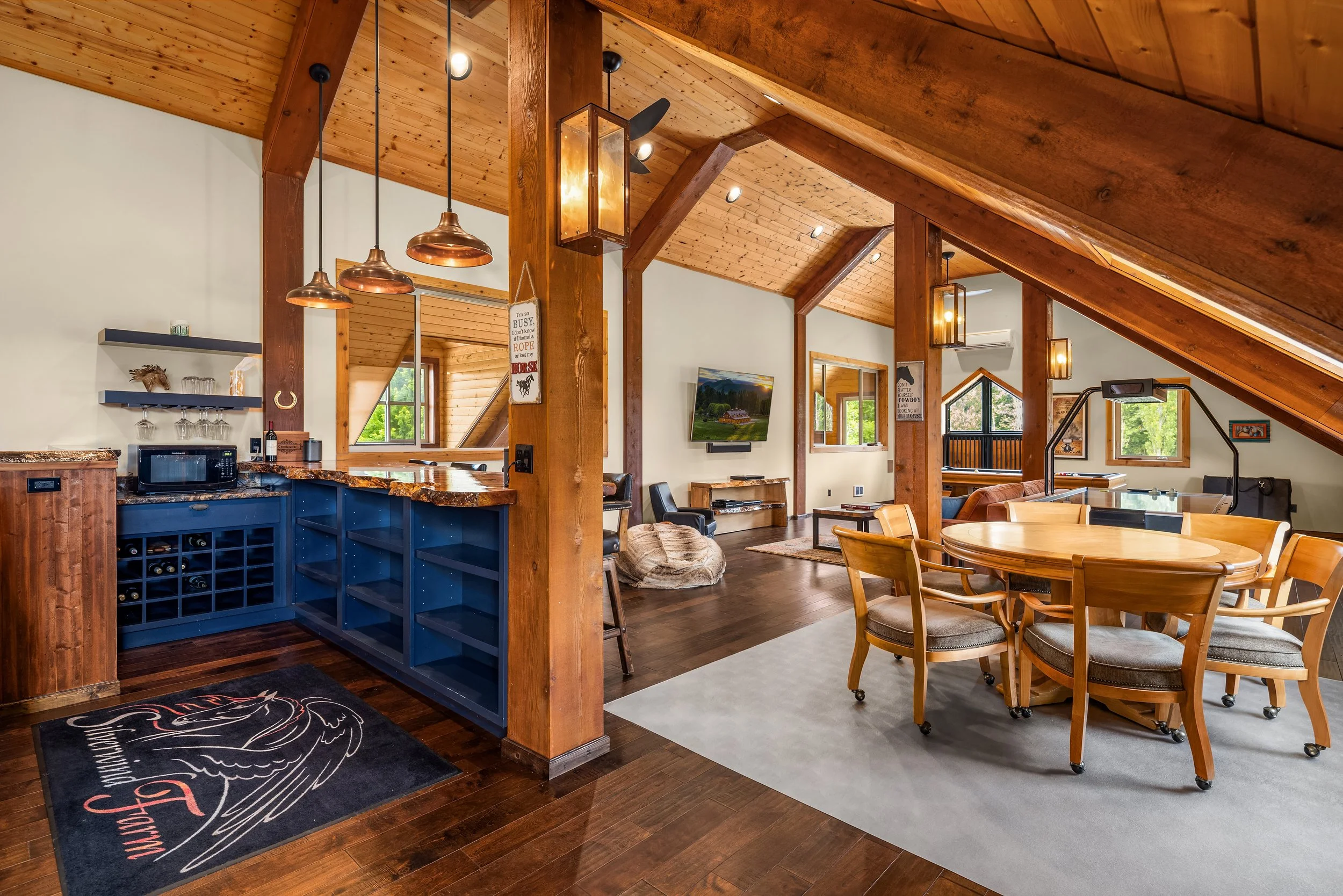 BROOKS CREEK - Loft Clubhouse (5).jpg