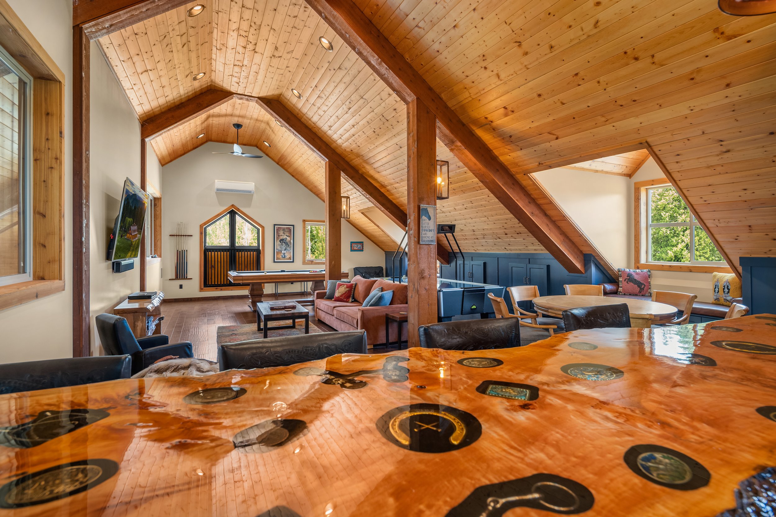 BROOKS CREEK - Loft Clubhouse (6).jpg