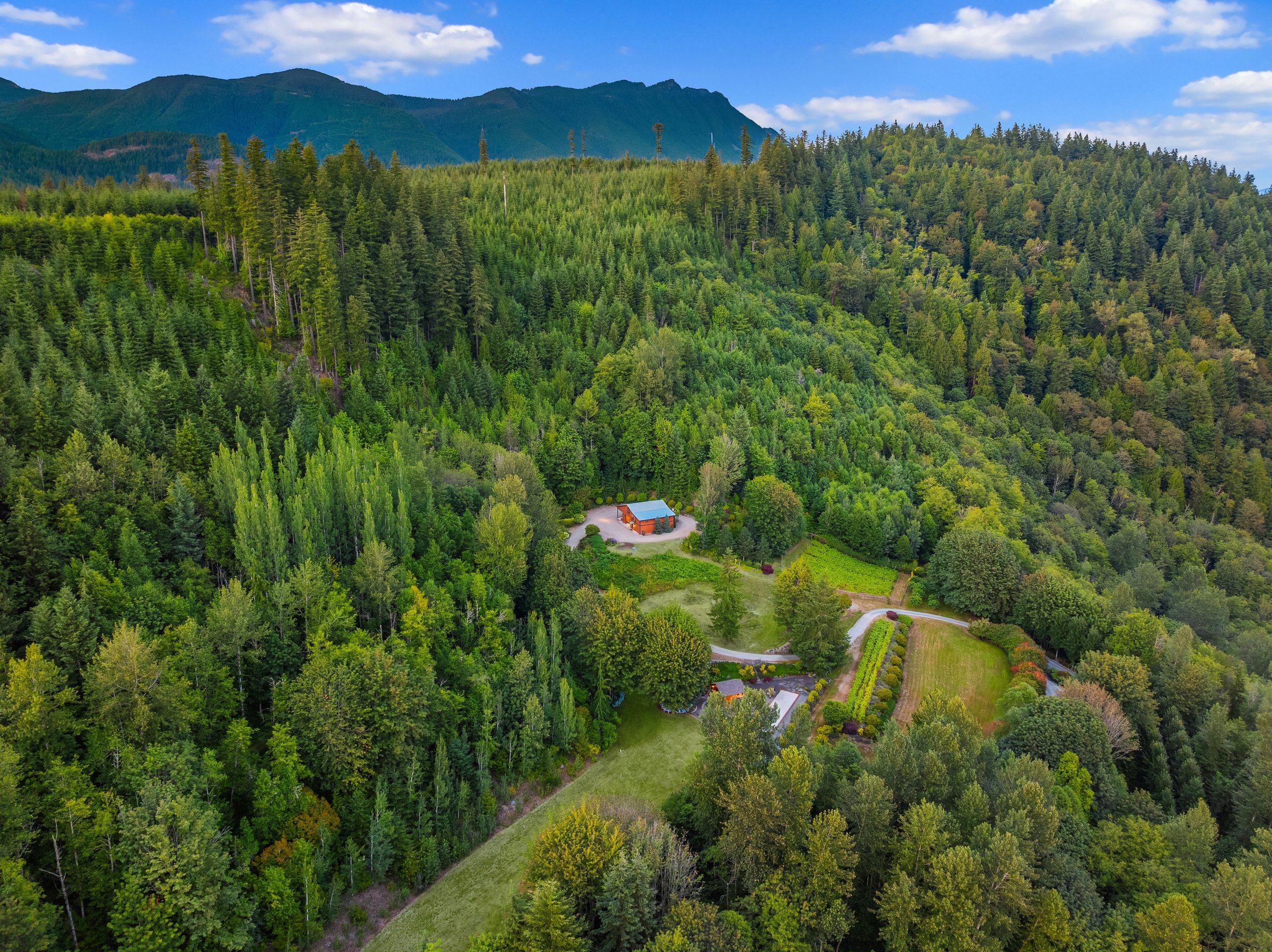 Brooks Creek - The Lodge (40).jpg