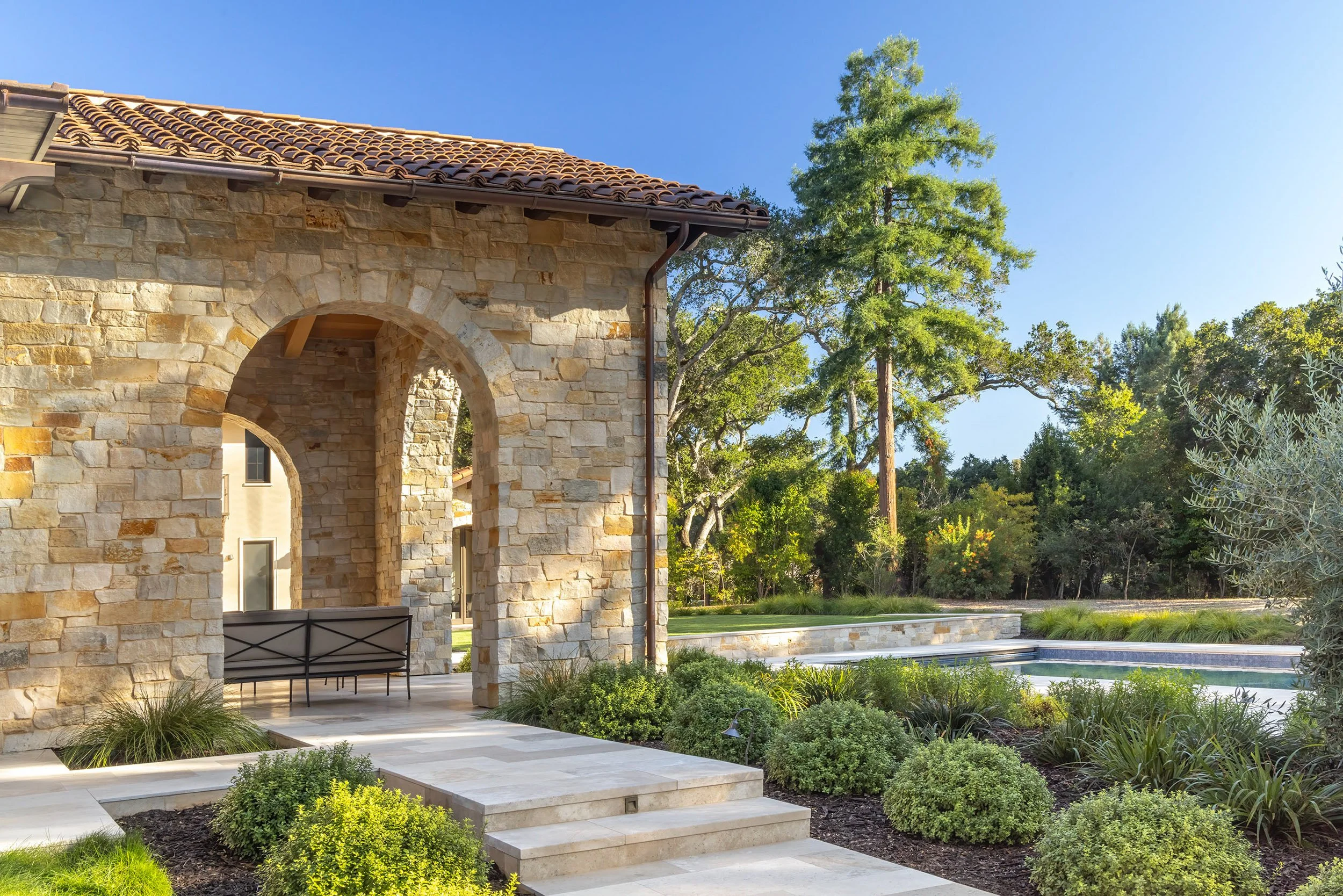 Mediterranean-2-Woodside--TL-BRL-53--Taylor-Lombardo-Architects.jpg