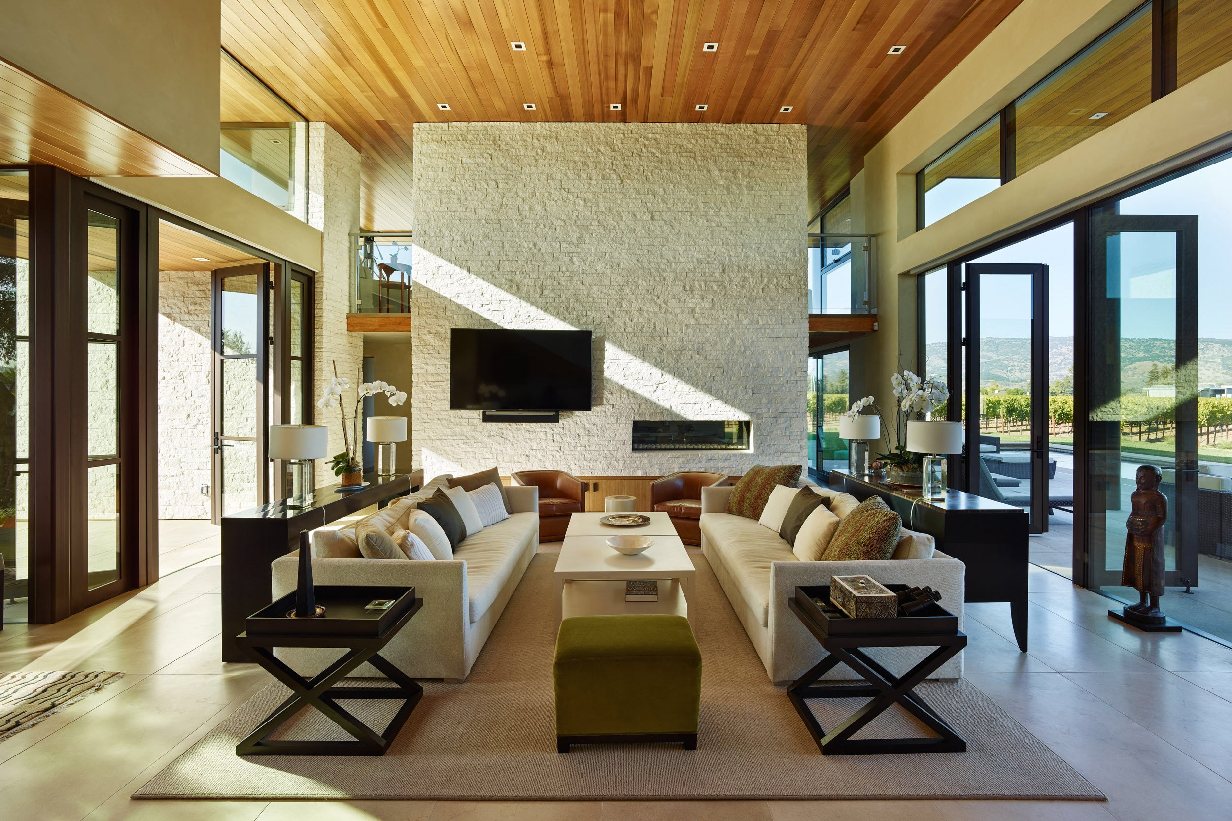 Modern-2-Napa-Valley--slide-4@2x--Taylor-Lombardo-Architects.jpg