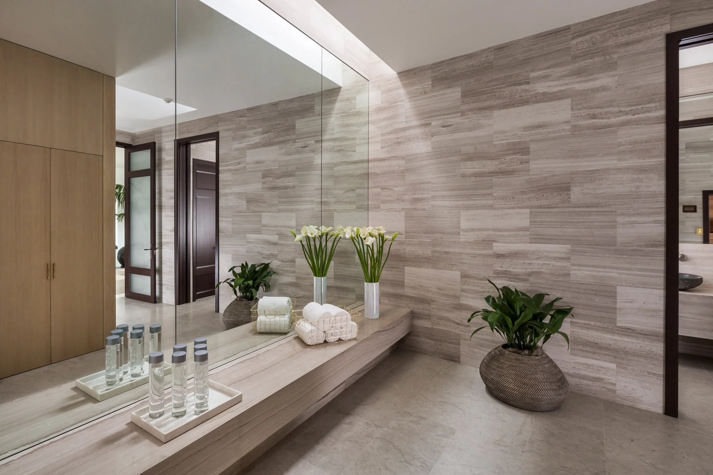 Modern-1-San-Francisco--2-L1-Spa-0291-jpg--Taylor-Lombardo-Architects.jpg