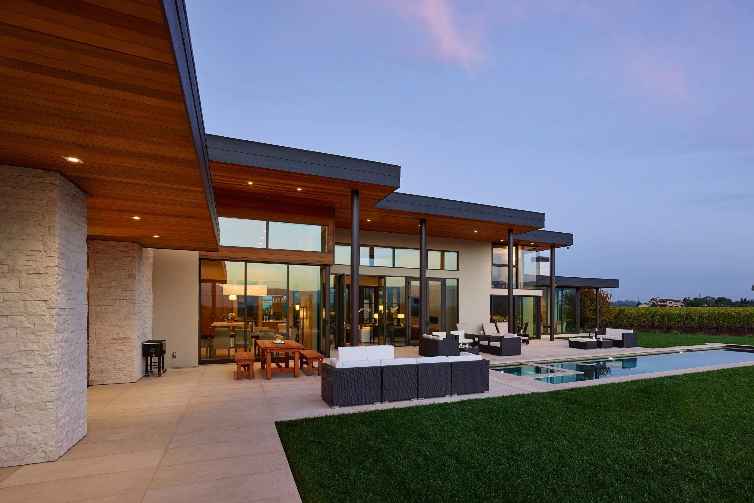 Modern-2-Napa-Valley--slide-2@2x--Taylor-Lombardo-Architects.jpg