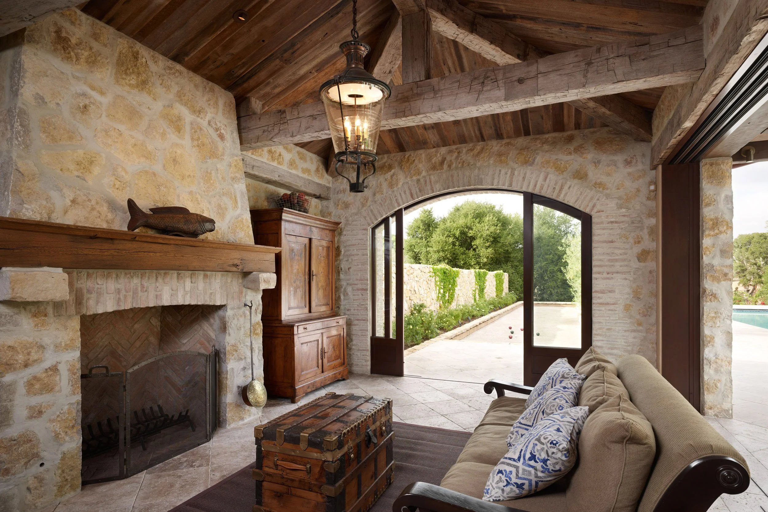 Mediterranean-1-Portola Valley--slide-8@2x--Taylor-Lombardo-Architects.jpg