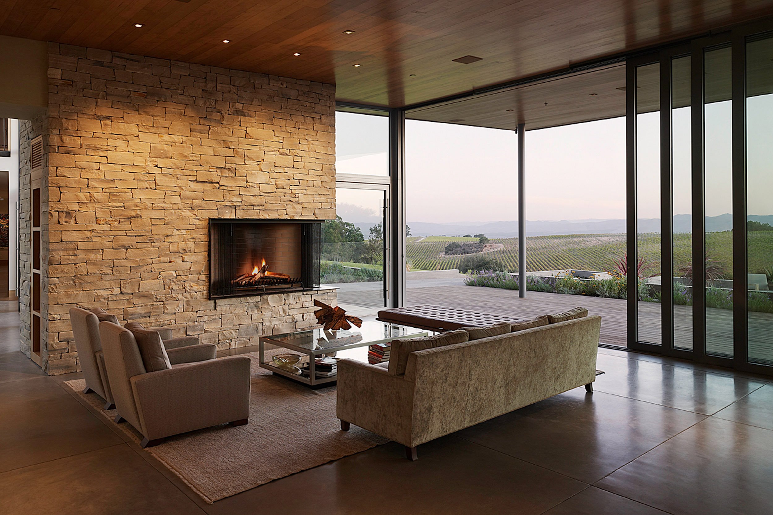Modern-3-Santa-Maria--slide-7@2x--Taylor-Lombardo-Architects.jpg