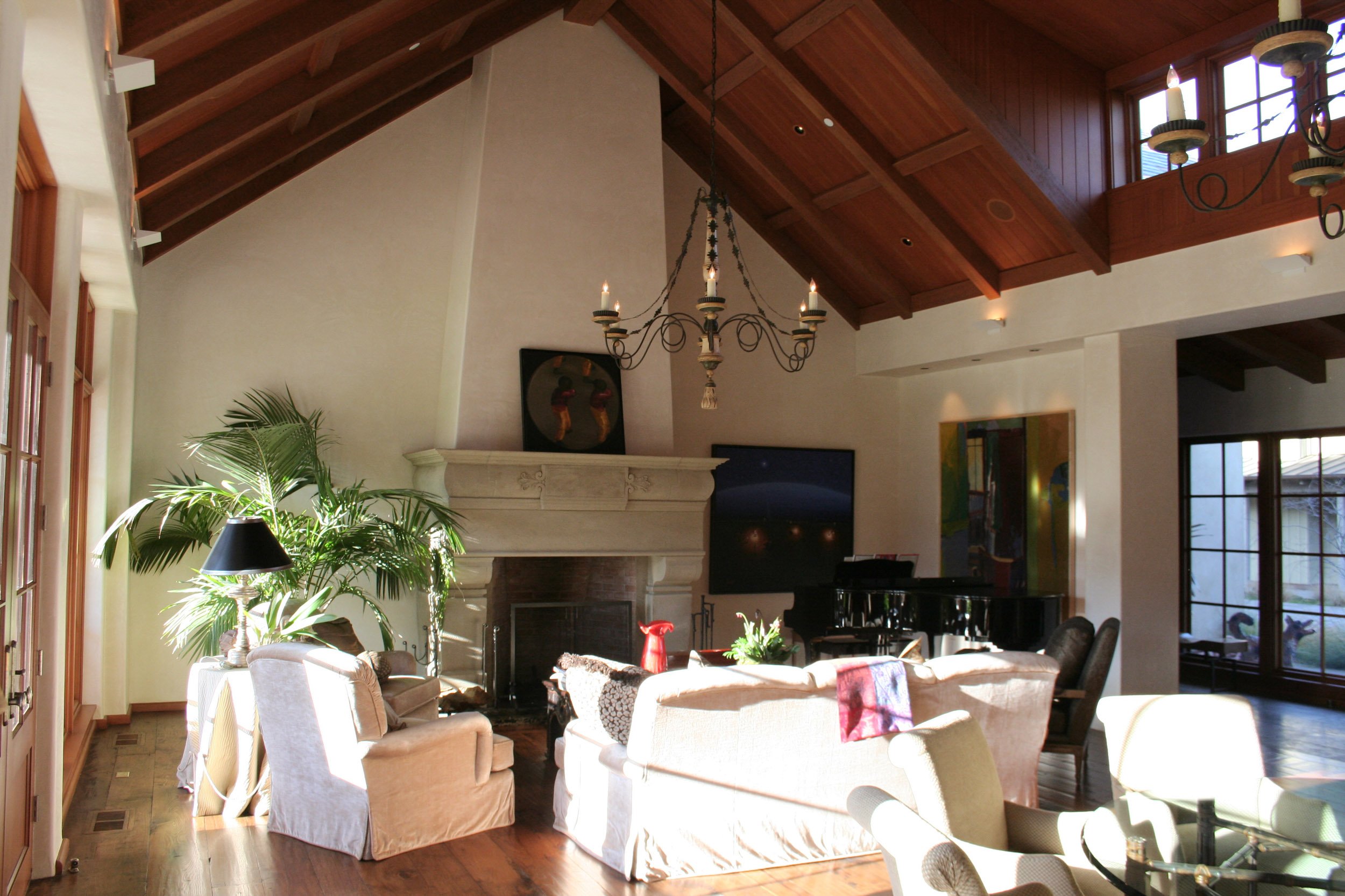Transitional-5-Portola-Valley--int-living-room--Taylor-Lombardo-Architects.jpg