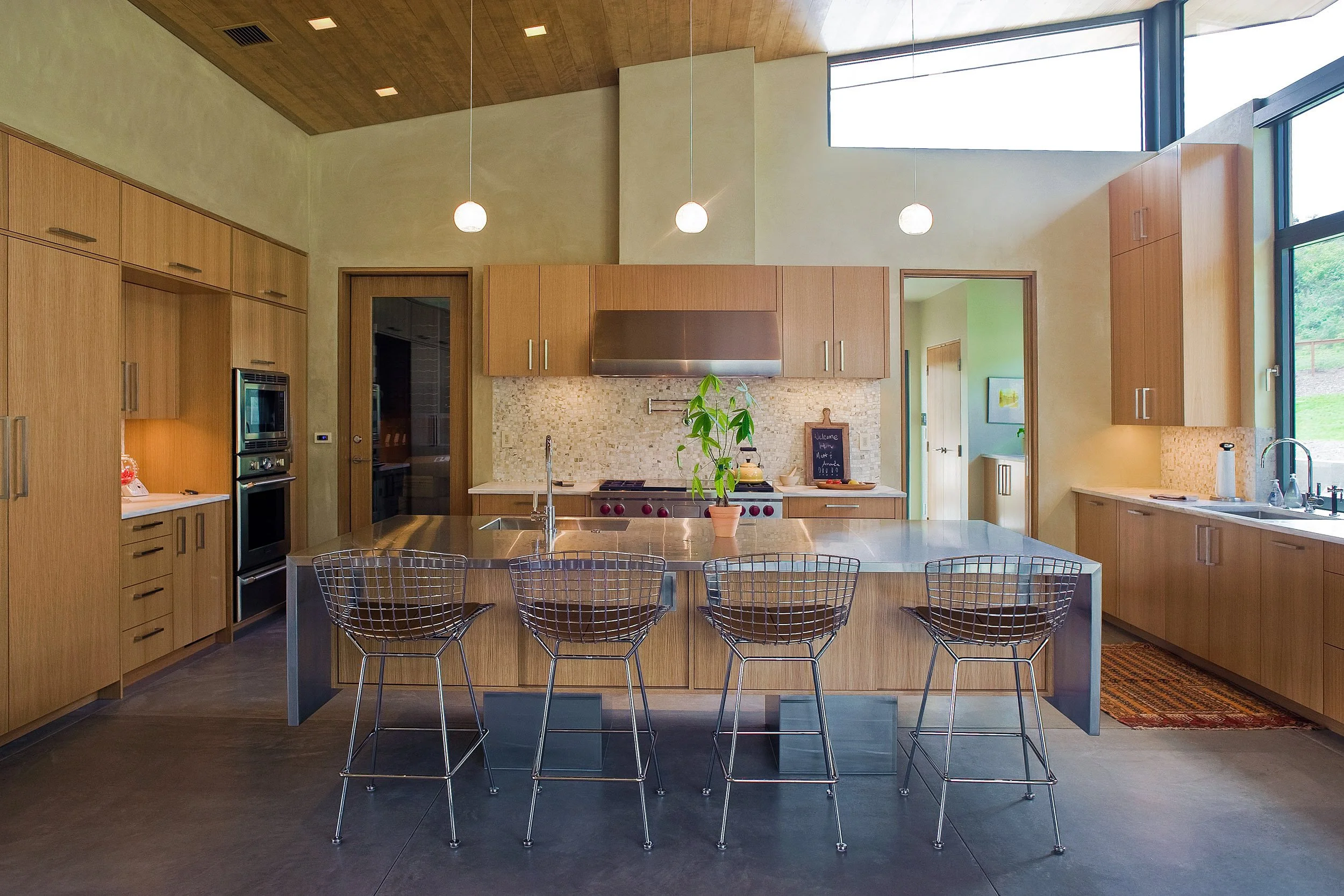 Modern-3-Santa-Maria--slide-4@2x--Taylor-Lombardo-Architects.jpg