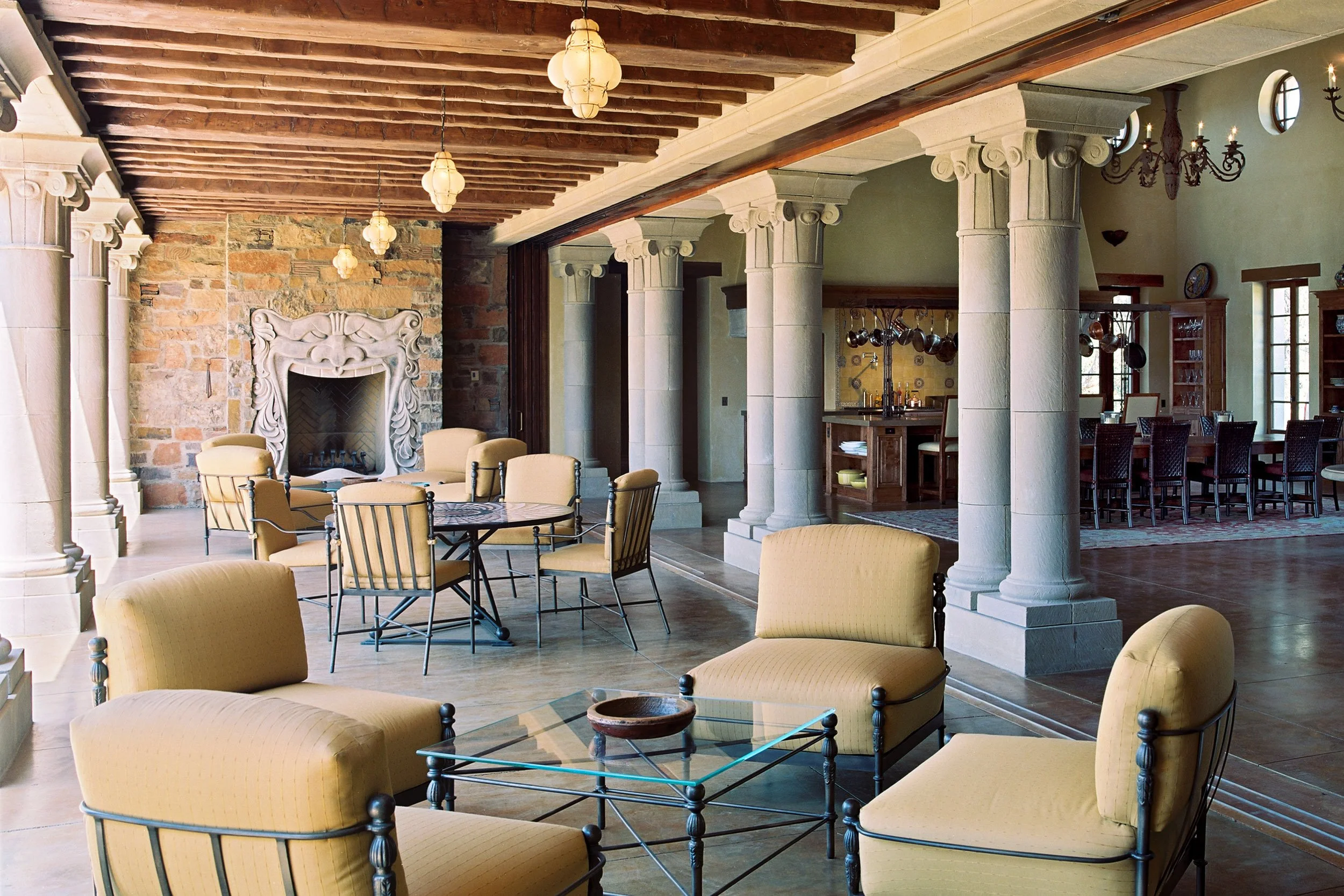 Tuscan-Villa-Sonoma--slide-3@2x--Taylor-Lombardo-Architects.jpg