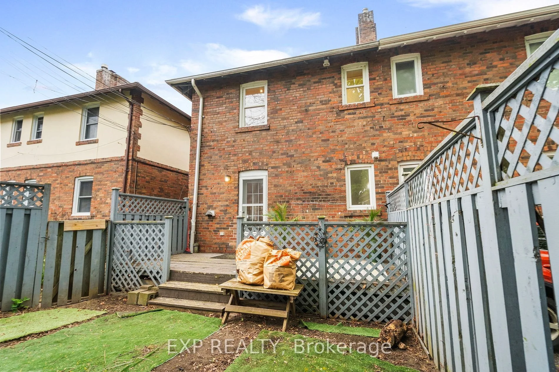 26 Glen Manor Dr 16.jpg