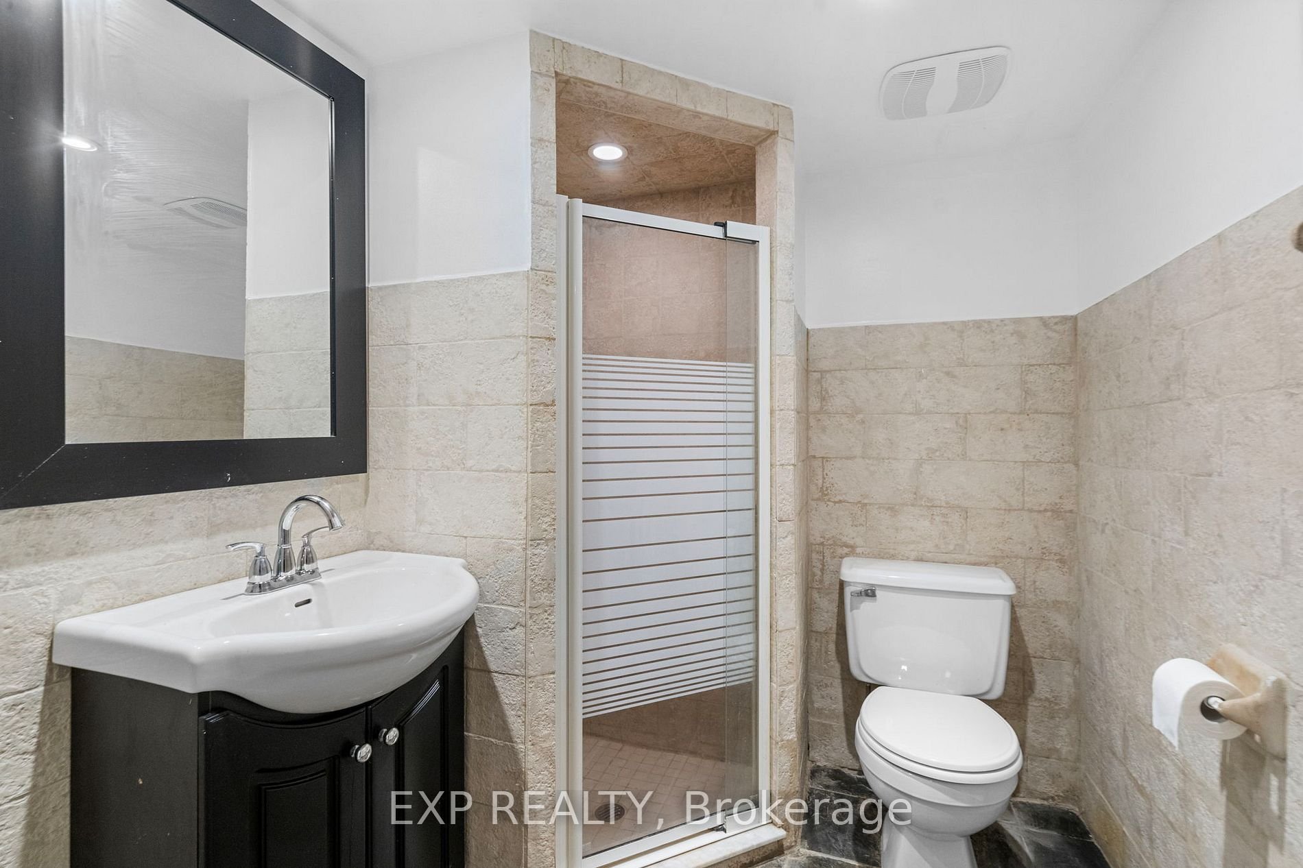 26 Glen Manor Dr 14.jpg
