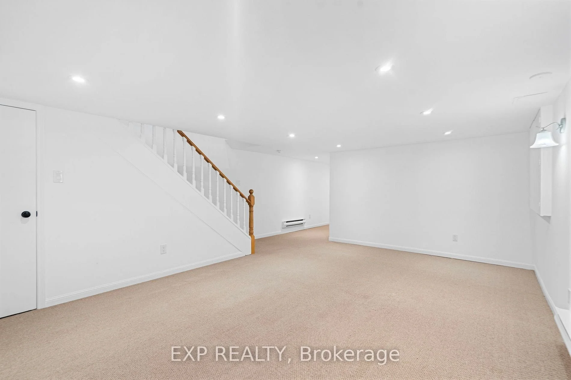 26 Glen Manor Dr 13.jpg