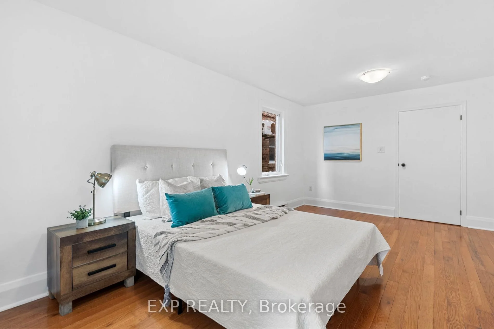 26 Glen Manor Dr 12.jpg