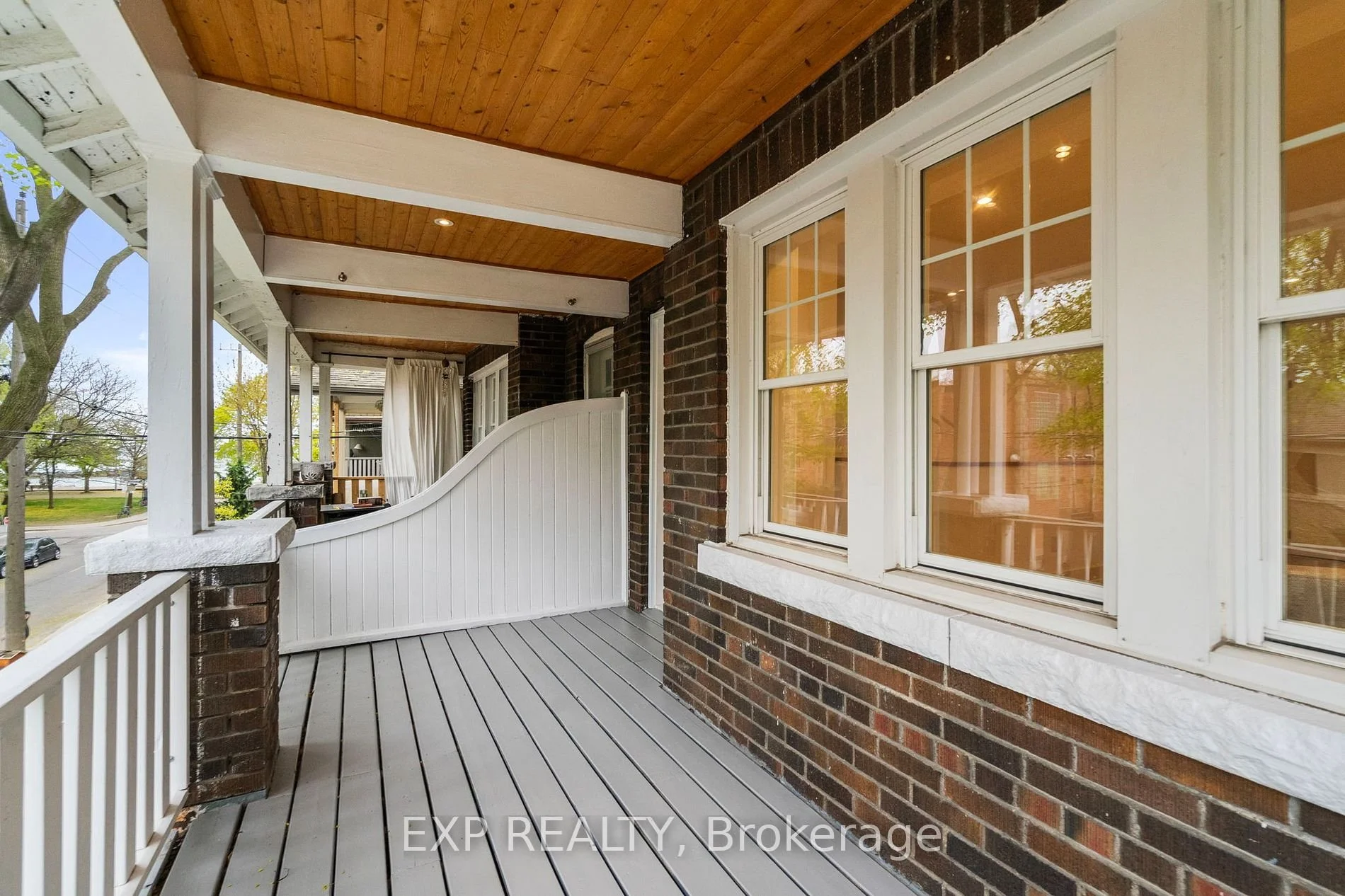 26 Glen Manor Dr 8.jpg