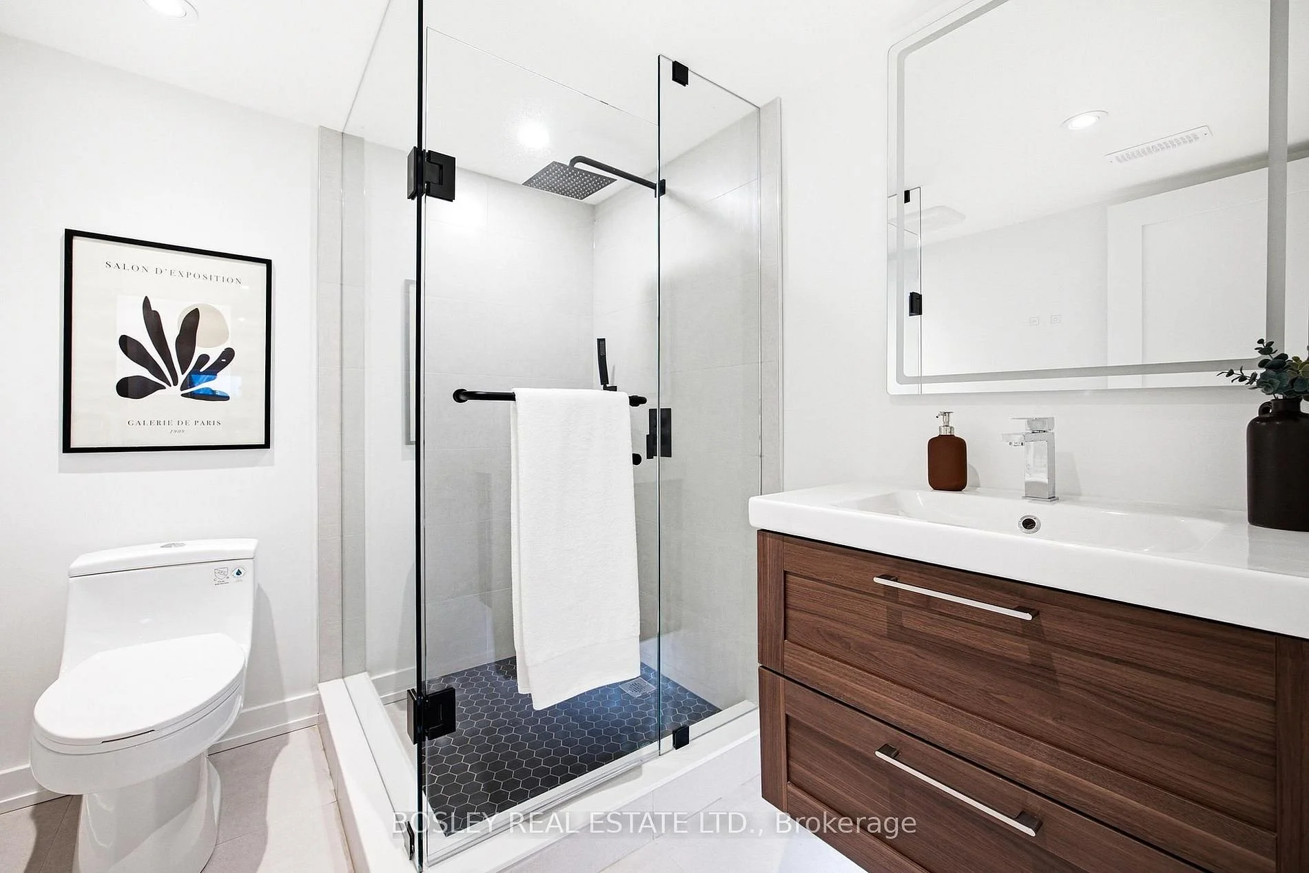 28 RICHARD Ave 13.jpg