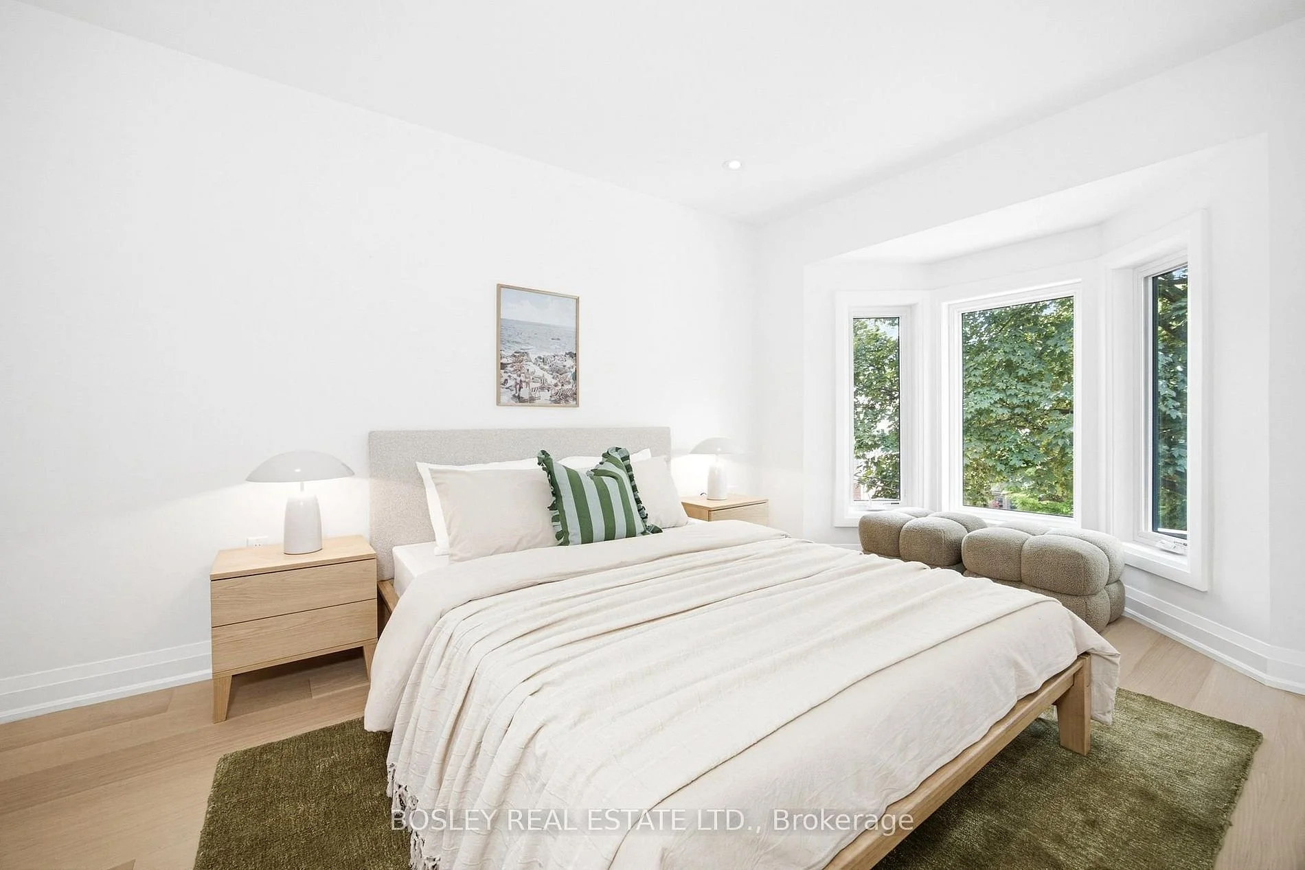 28 RICHARD Ave 9.jpg