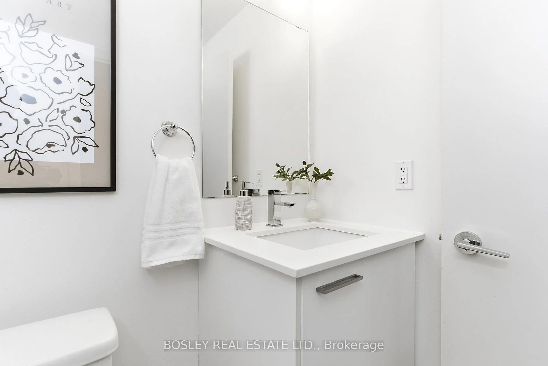 630 Queen St E 708 8.jpg