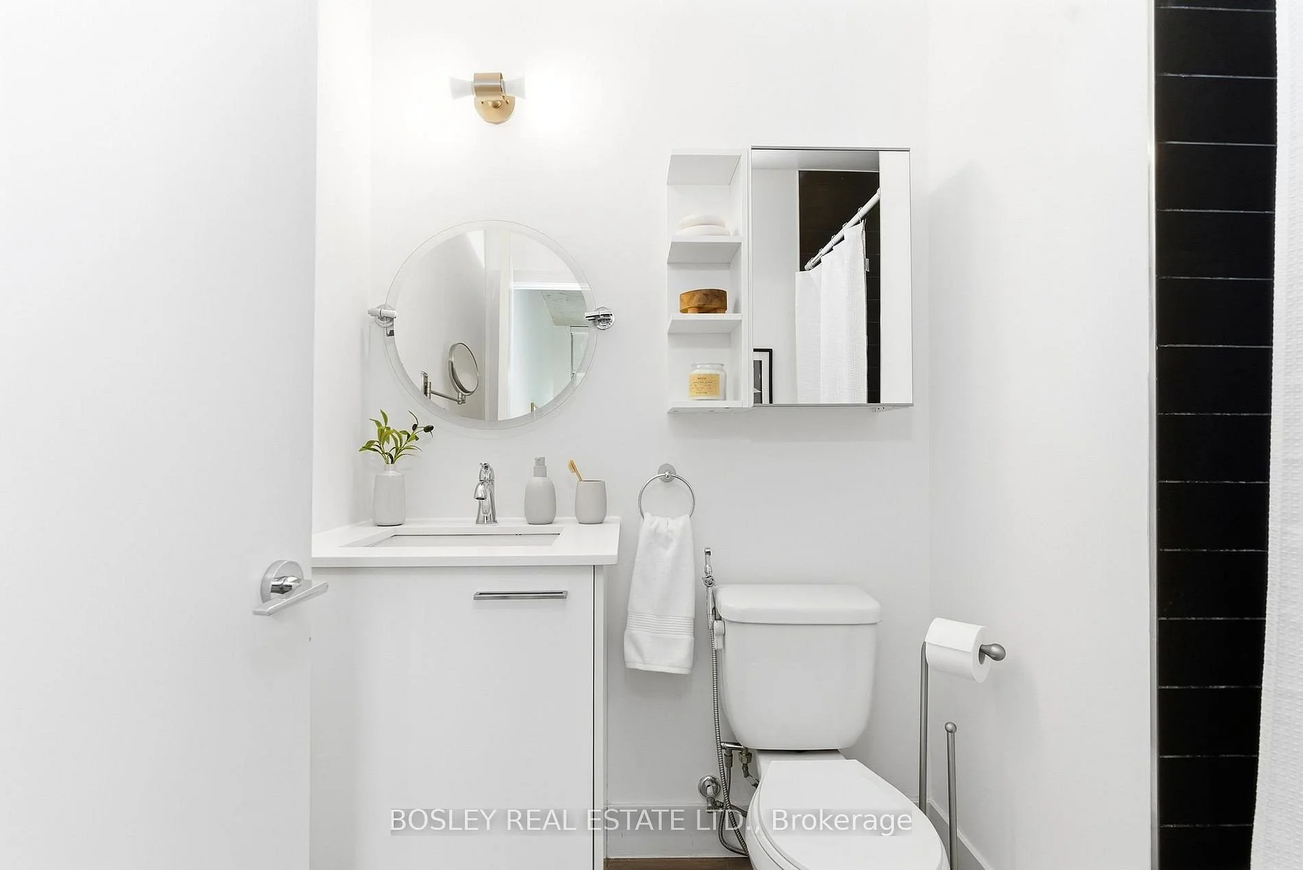 630 Queen St E 708 6.jpg