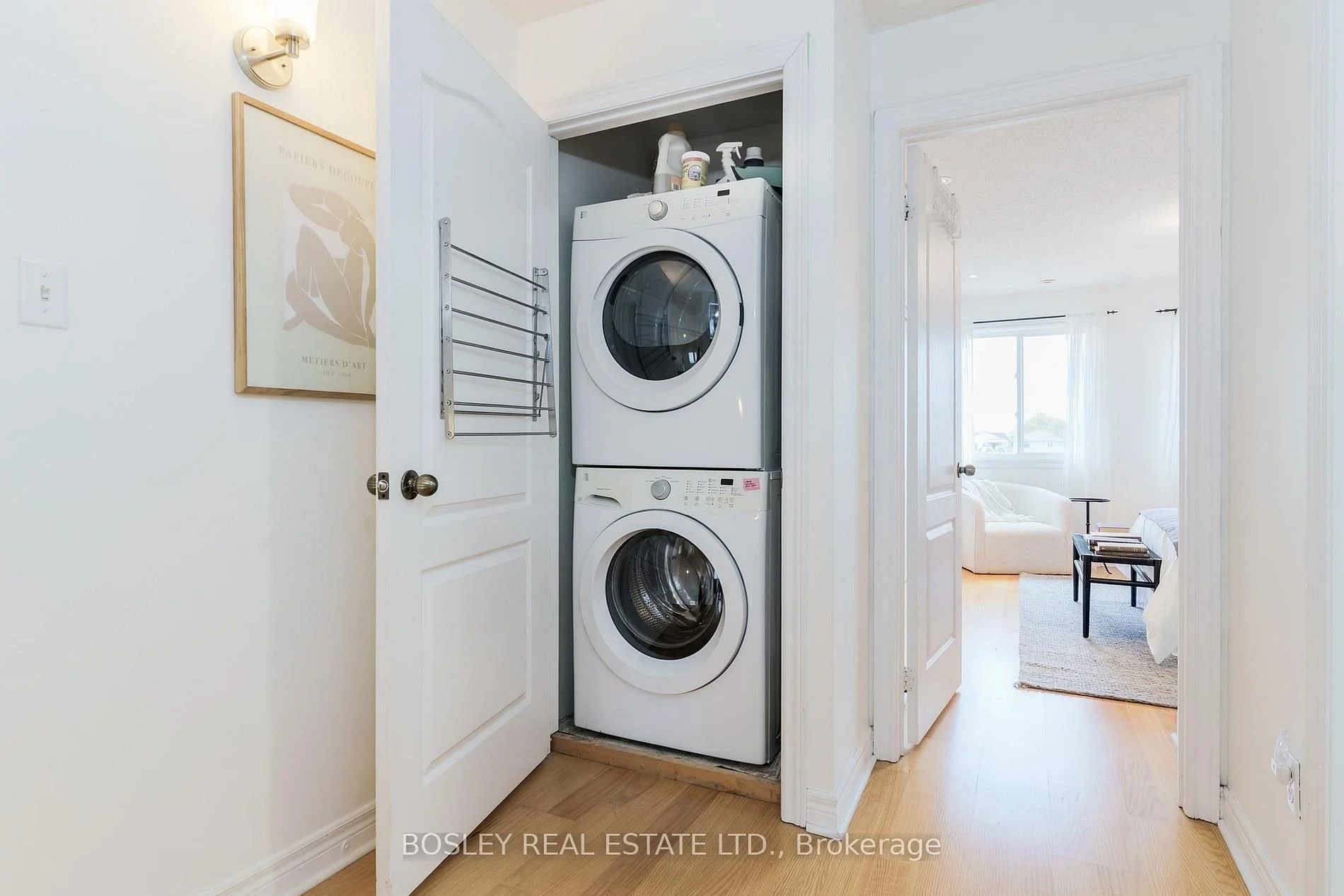 212 WILTSHIRE Ave 9.jpg