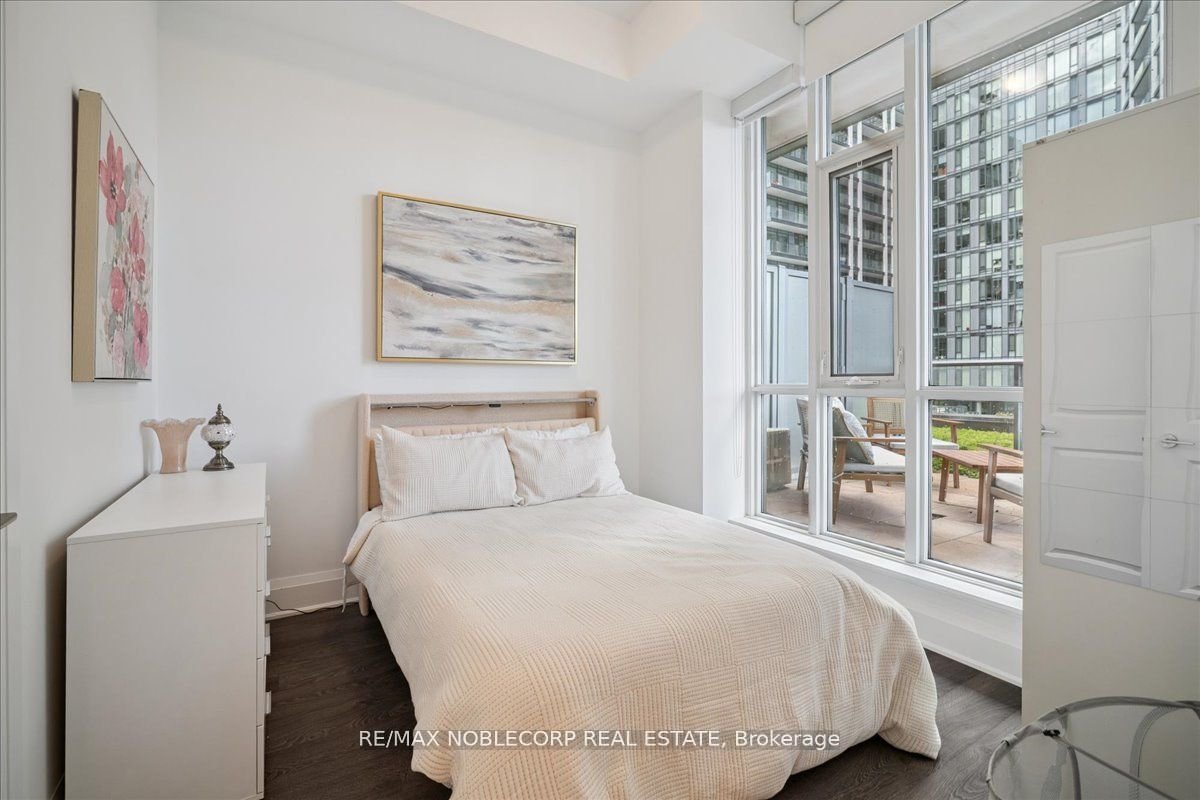 120 Parliament St 607 4.jpg