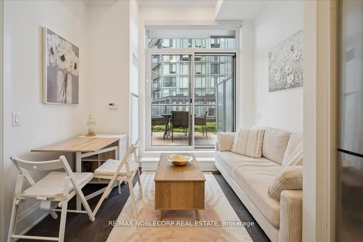 120 Parliament St 607 3.jpg