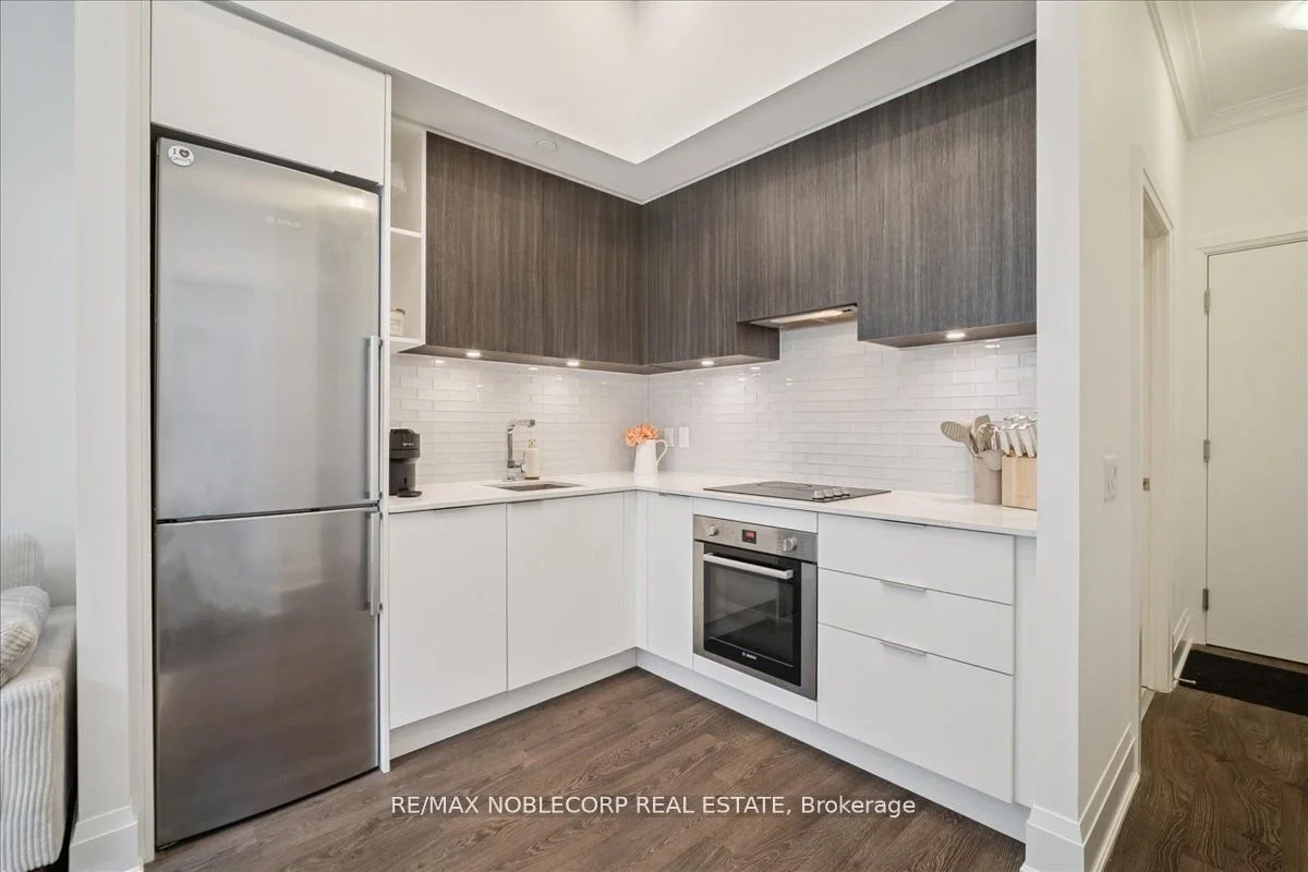 120 Parliament St 607 2.jpg