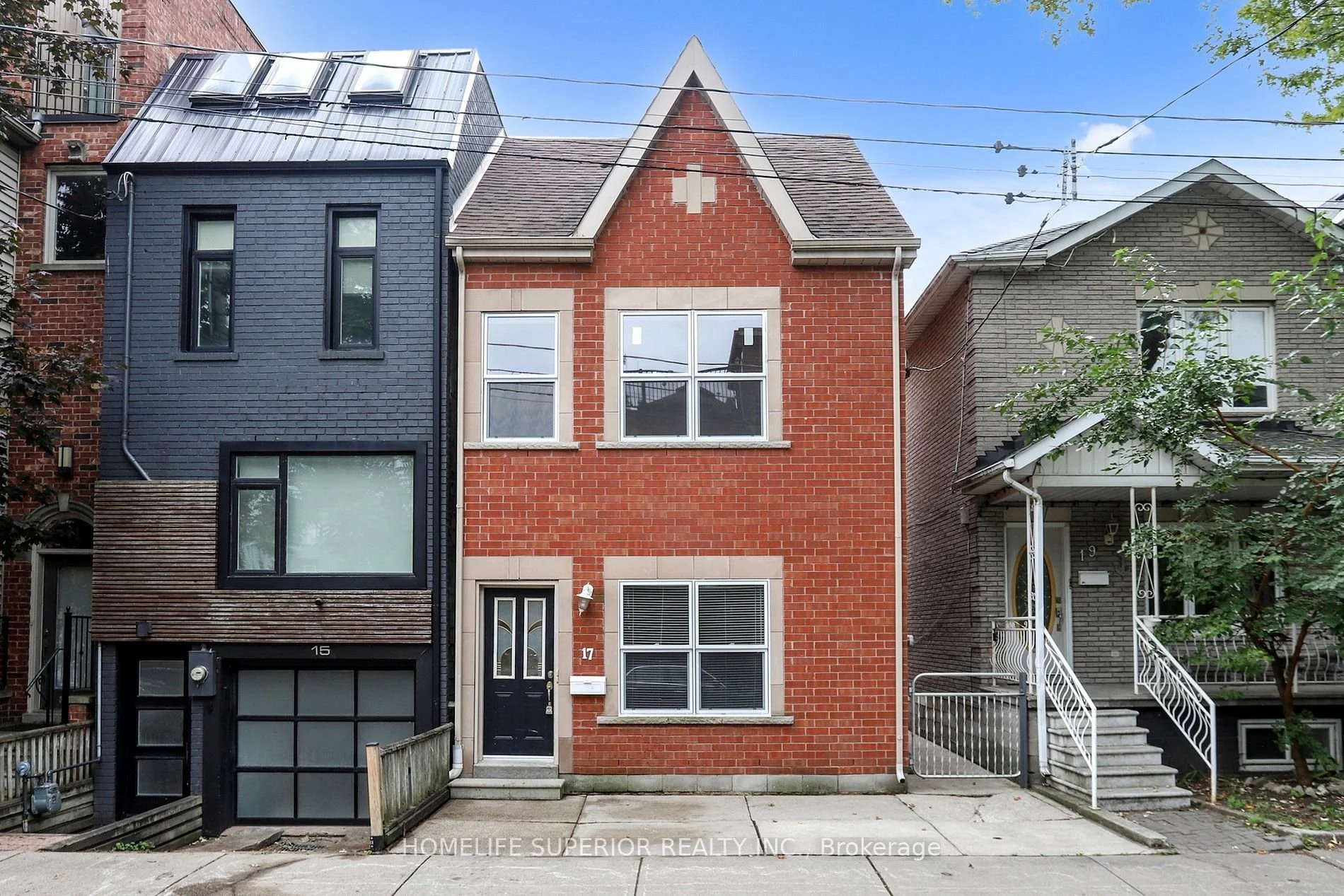17 Mitchell Ave 1.jpg