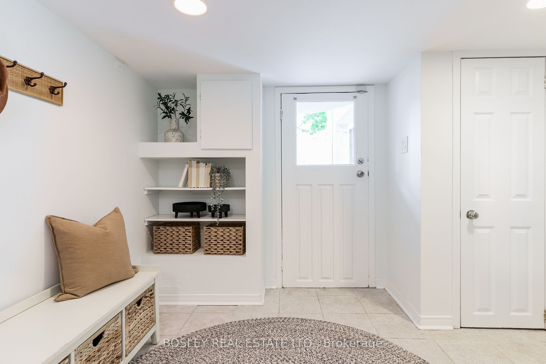 90 Walpole ave 11.jpg