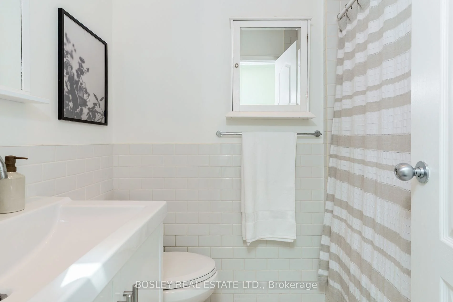 90 Walpole ave 9.jpg