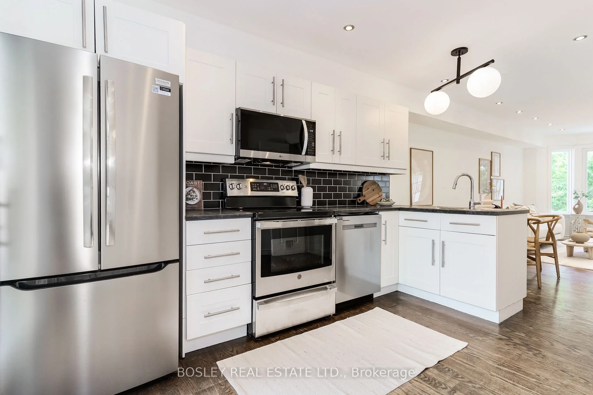90 Walpole ave 5.jpg