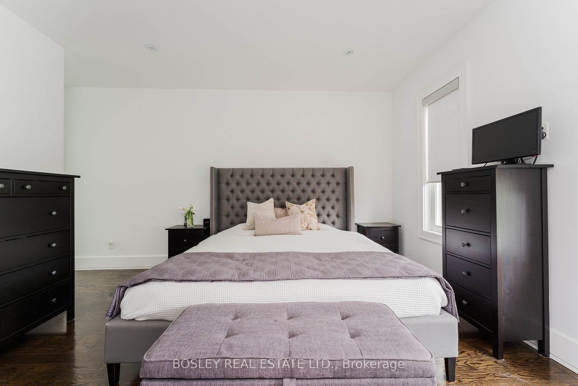 199 Yarmouth Rd 9.jpg
