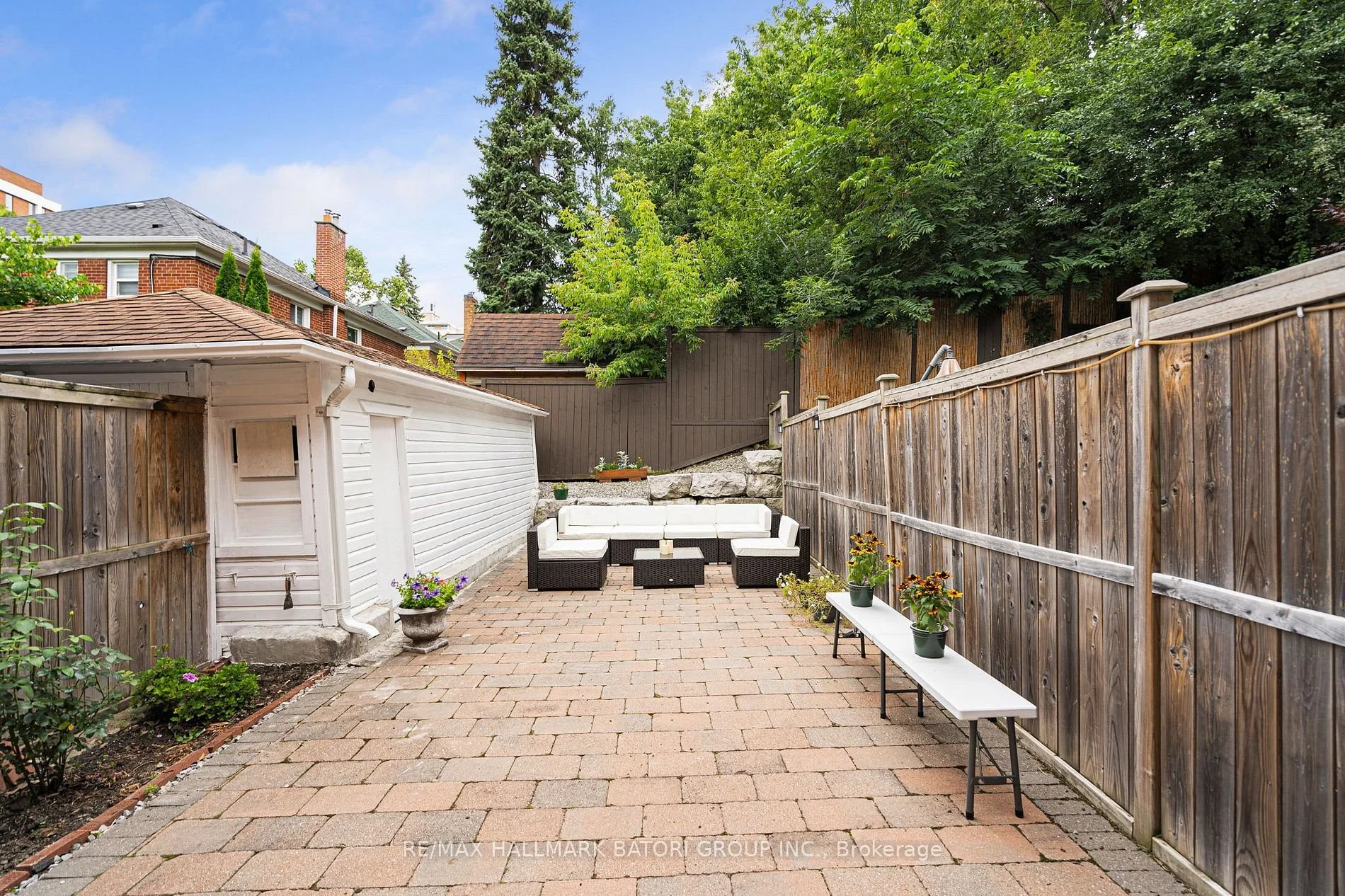 567 Roehampton Avenue 12.jpg