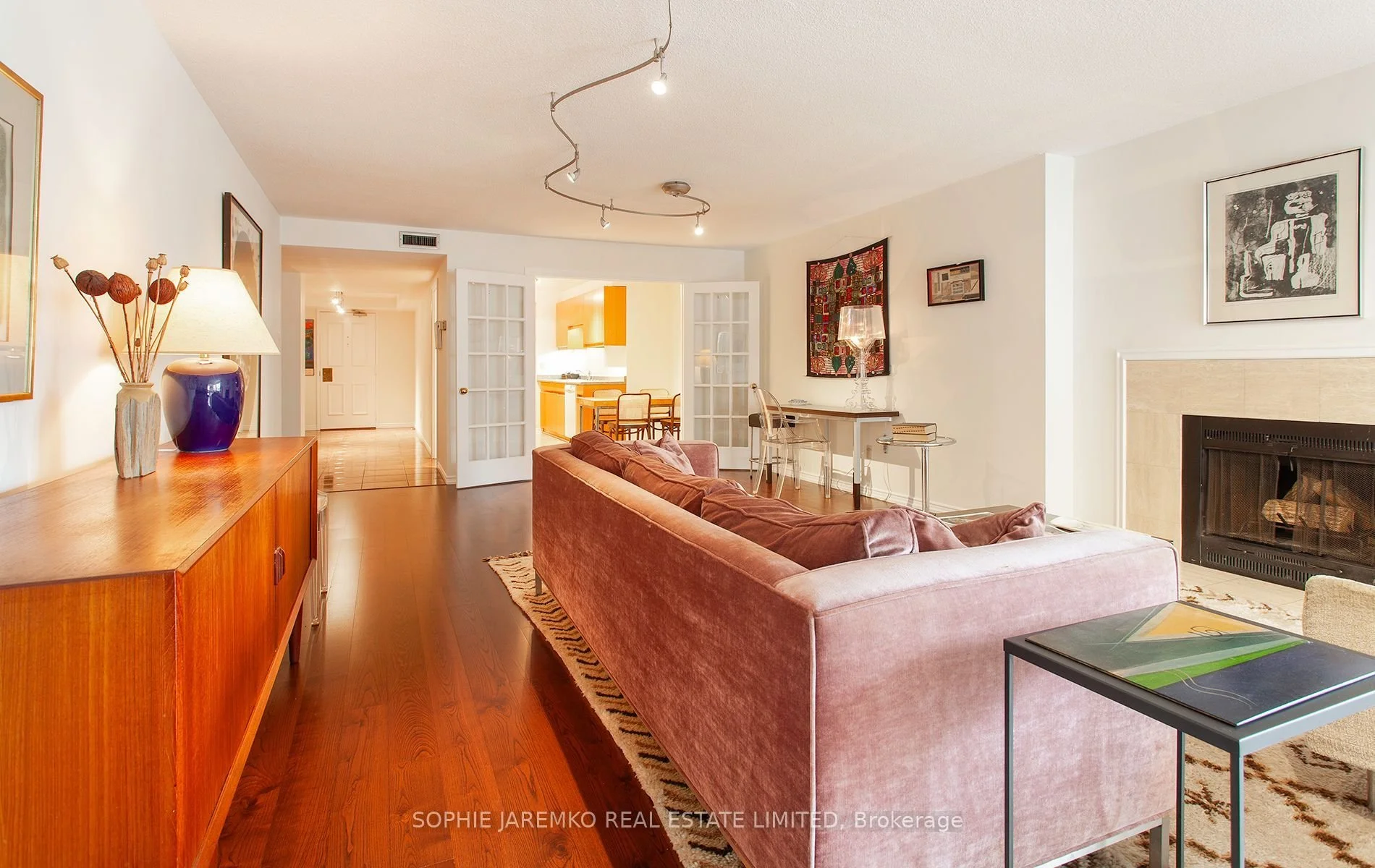 160 Frederick St 706 4.jpg