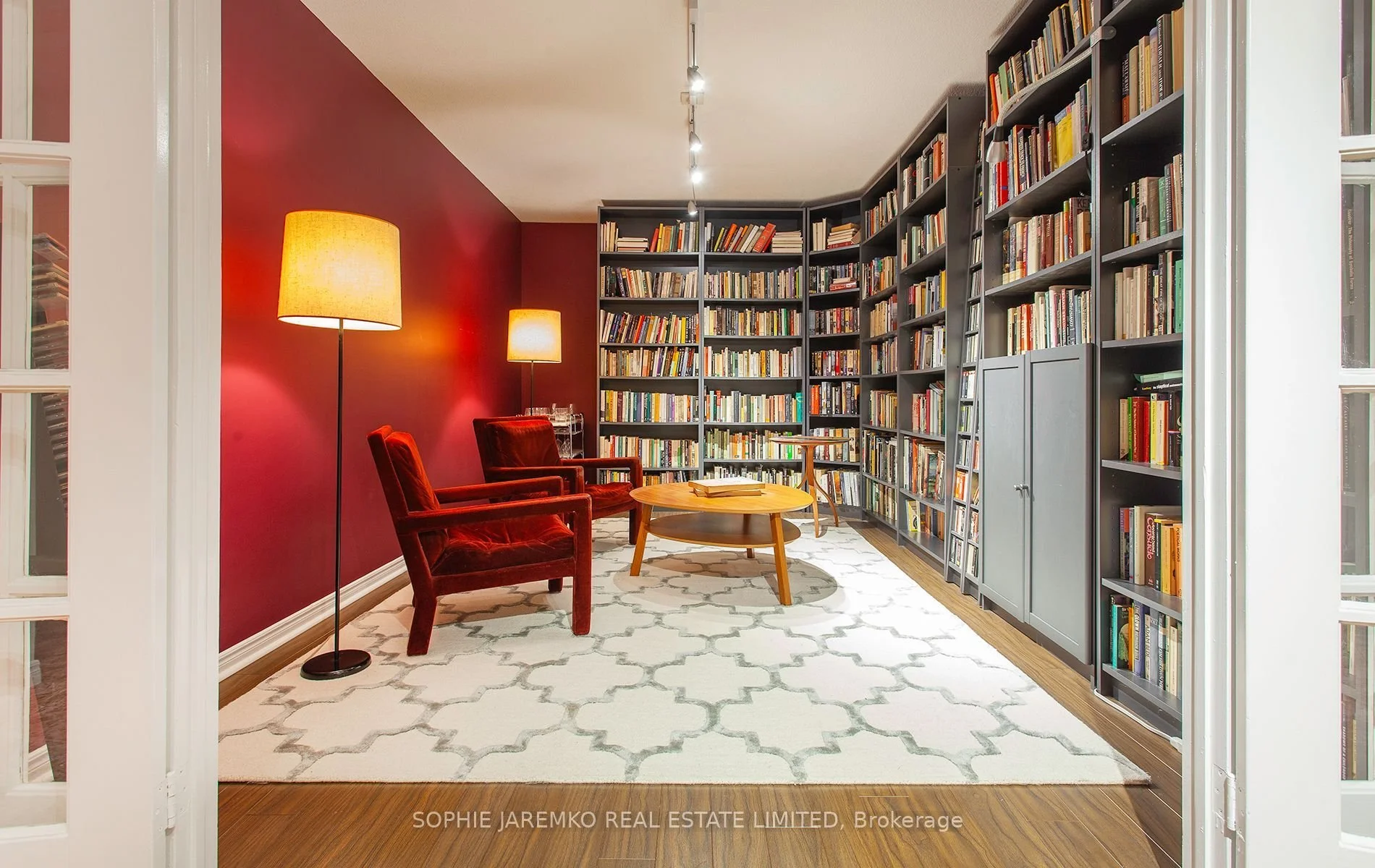 160 Frederick St 706 3.jpg