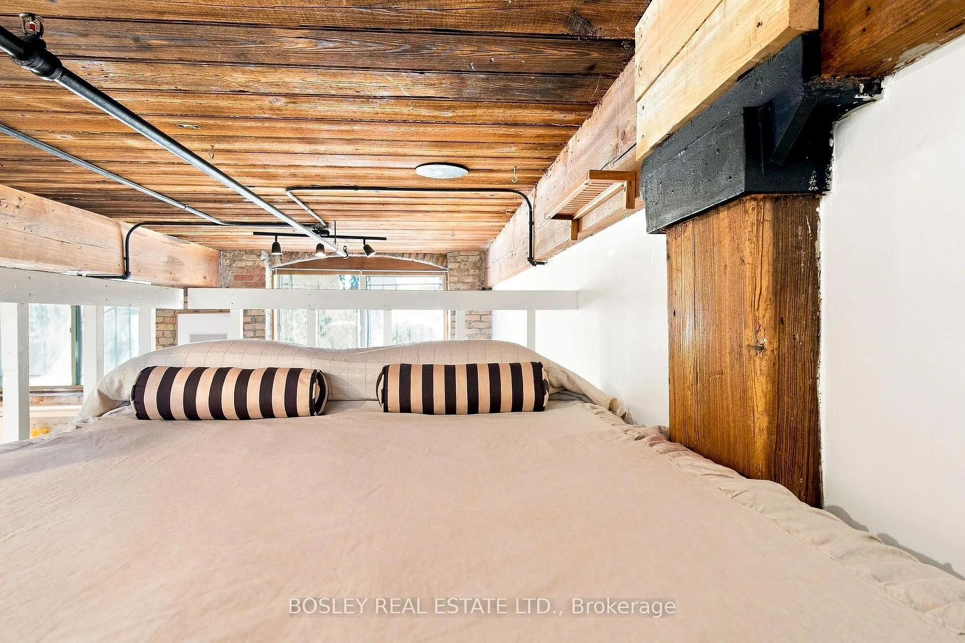 24 Noble St G09 9.jpg