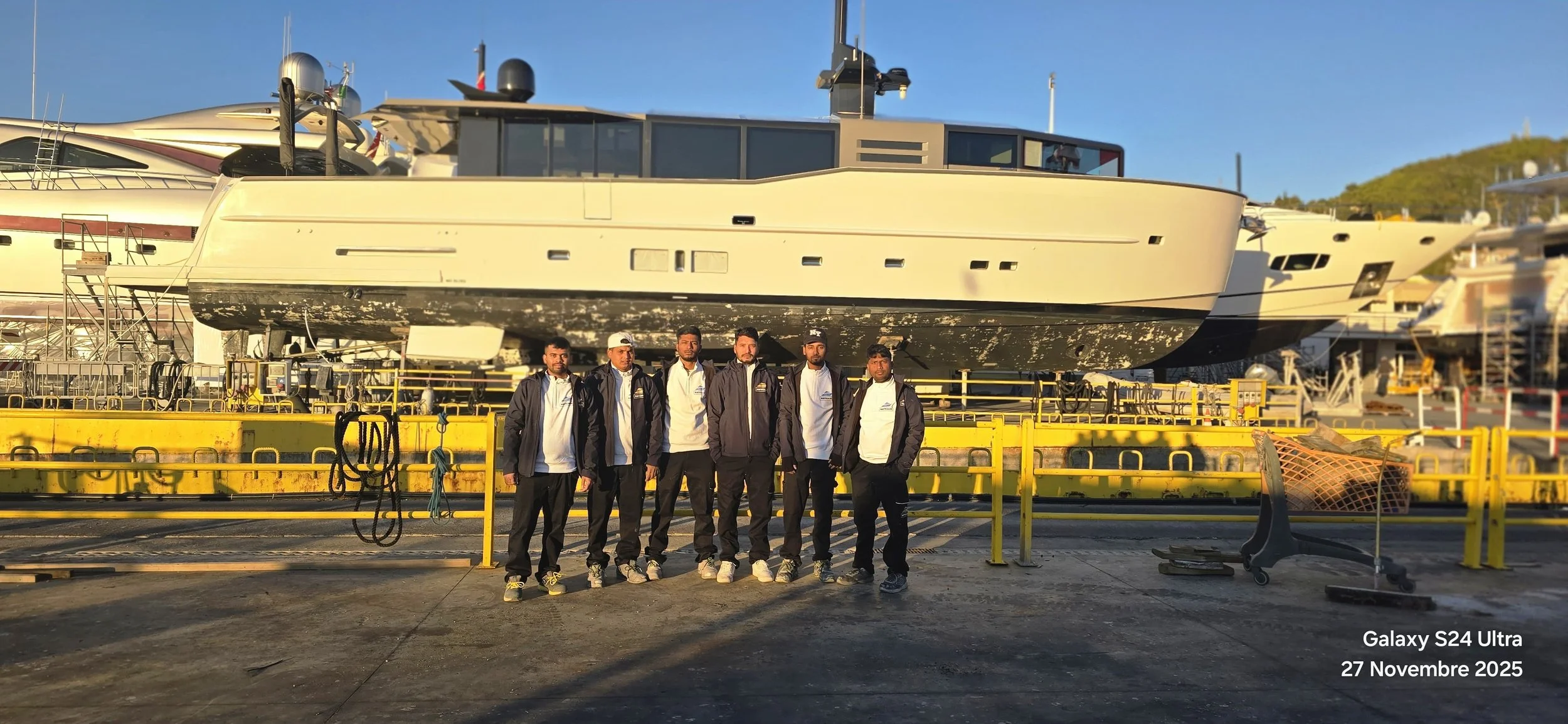 Una piccola parte della nostra squadra di Navycolor Verniciature