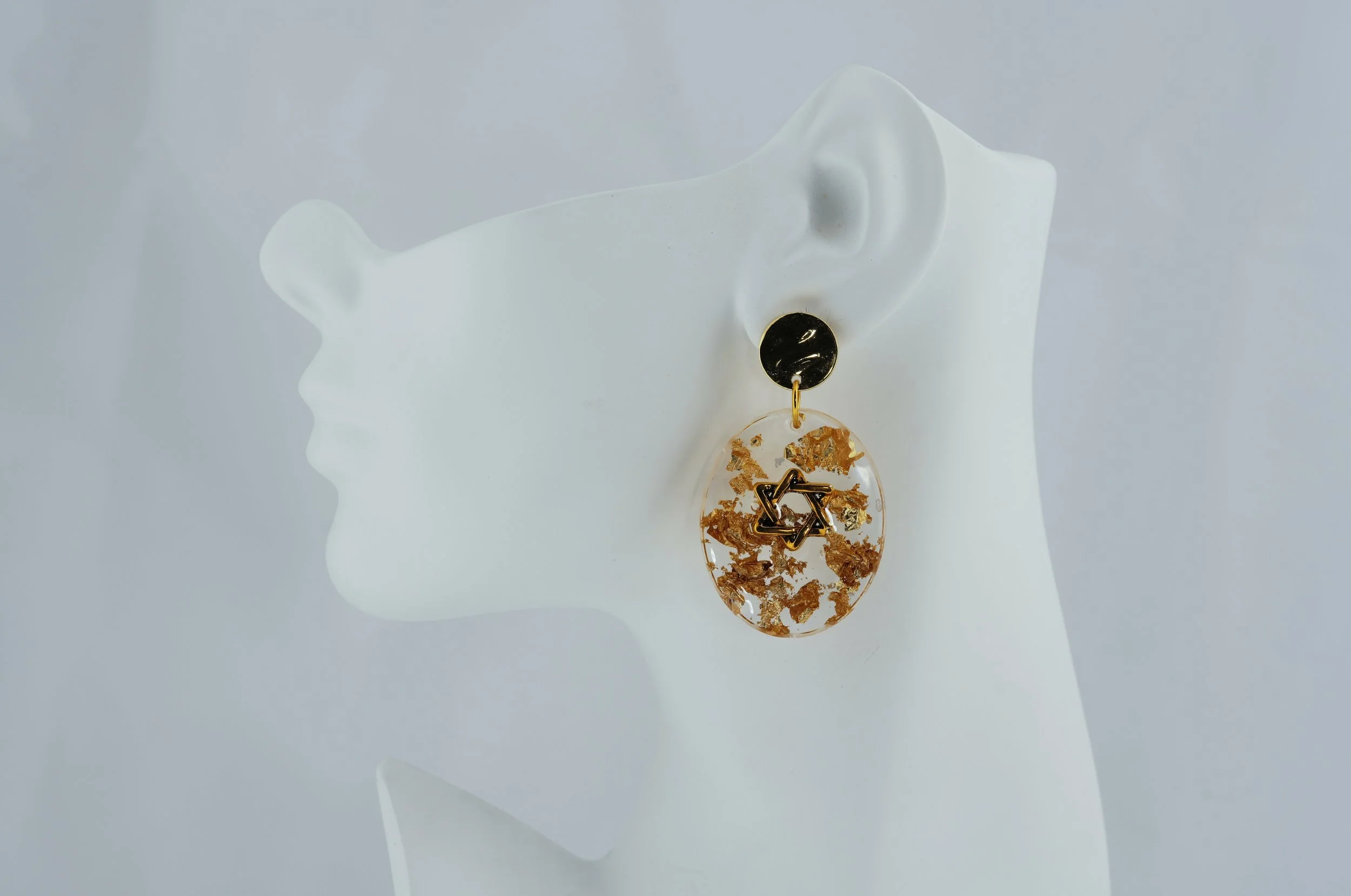 Gold Oval Star
