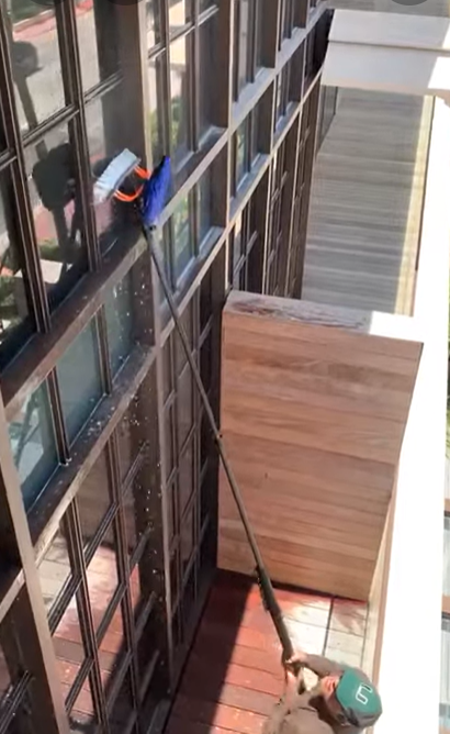 Windows Cleaning at Arte Condominium Ball Harbor