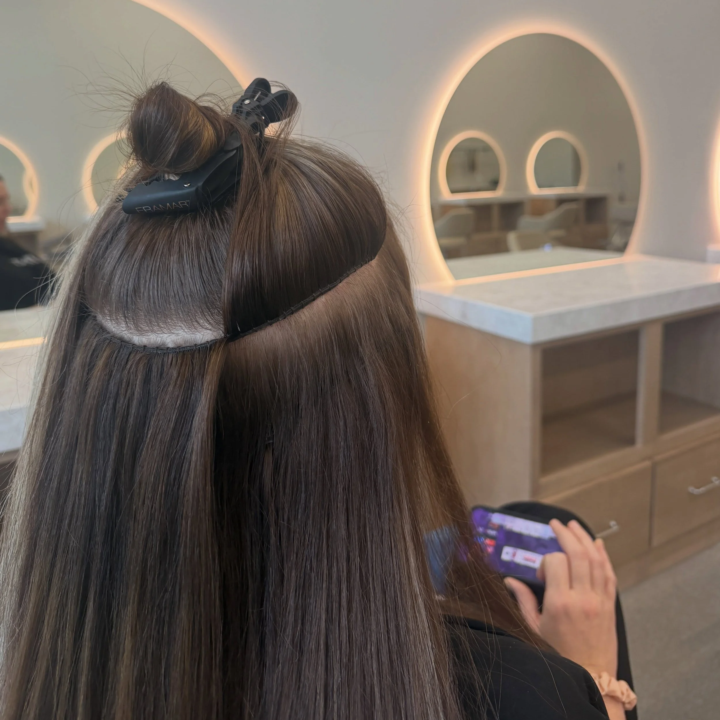 flip up of our dreams 🌙

If you&rsquo;re looking for hair extensions in the Des Moines area - consider us your new salon home. 

we can&rsquo;t wait to meet you!!